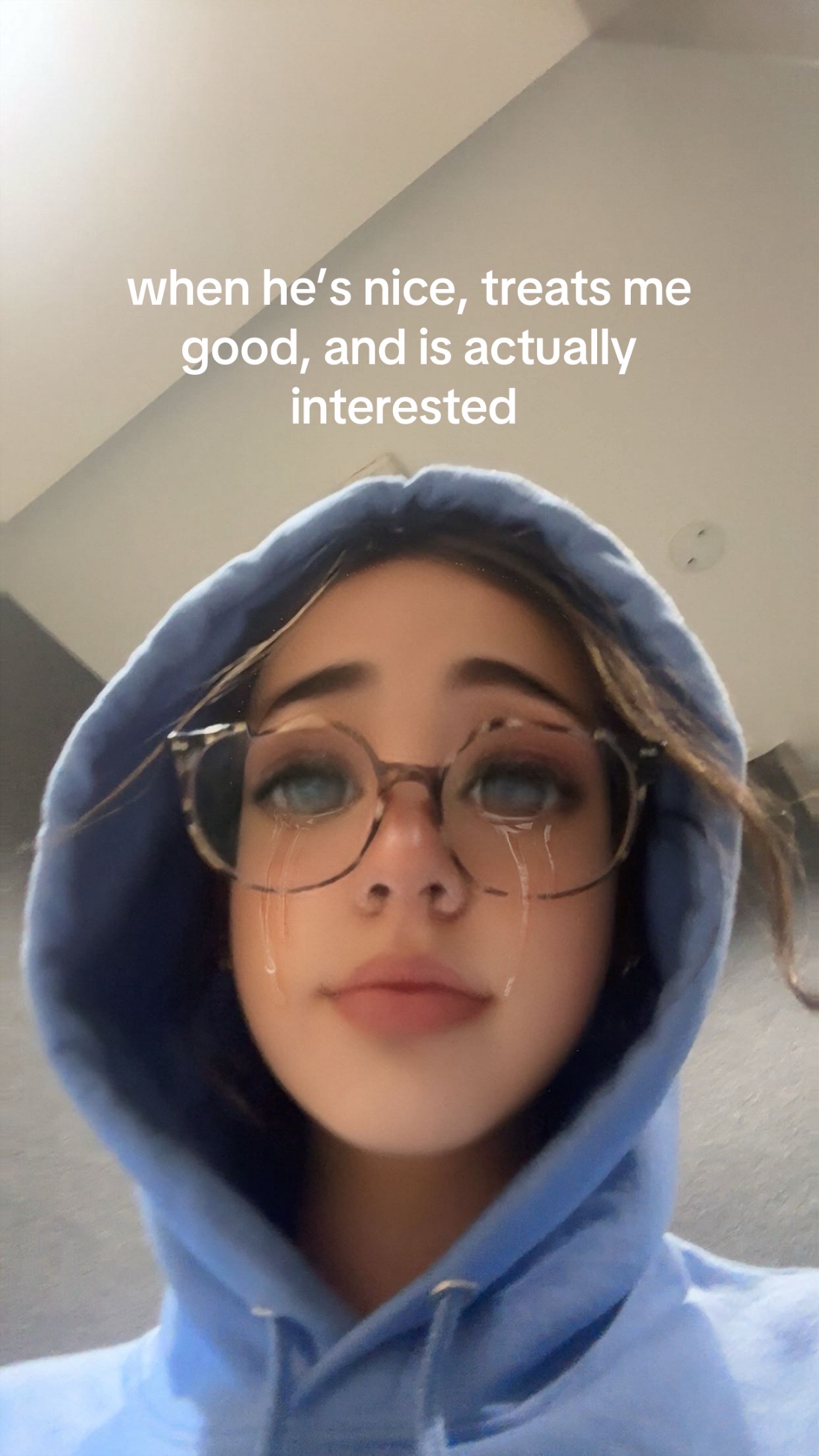 @️