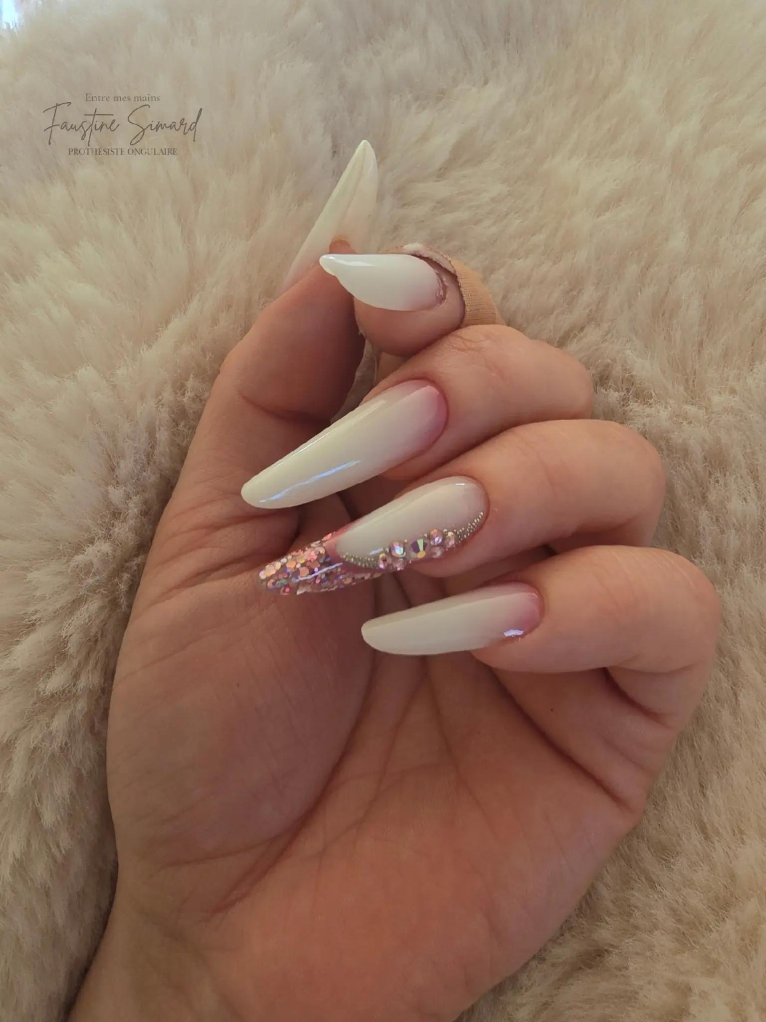 @Faustine ✨️Entre mes mains✨️