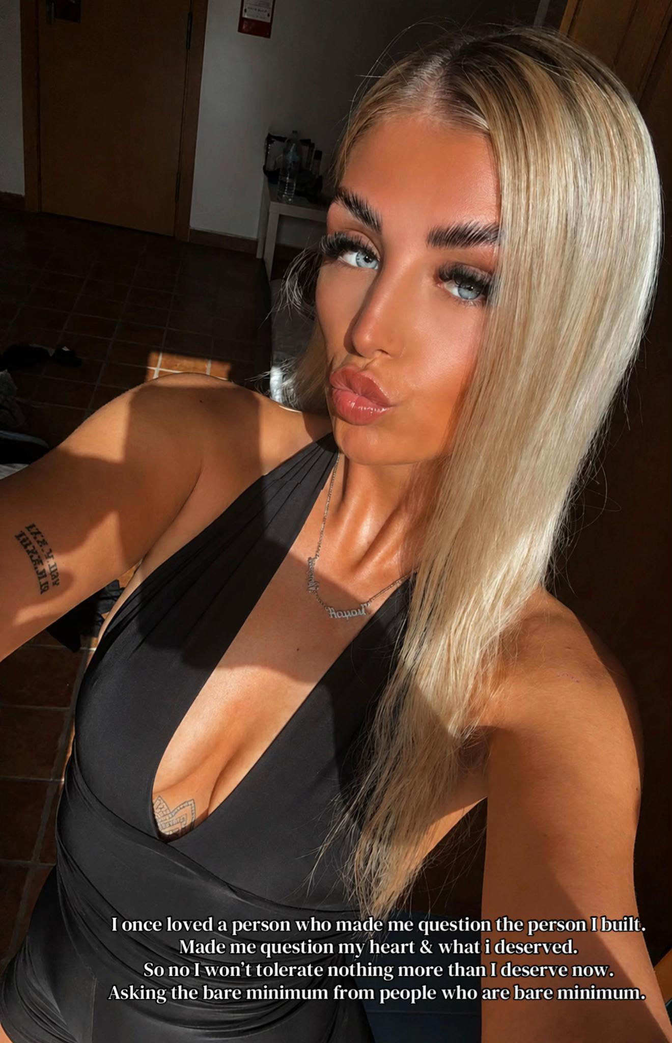 @𝐿𝑒𝒶