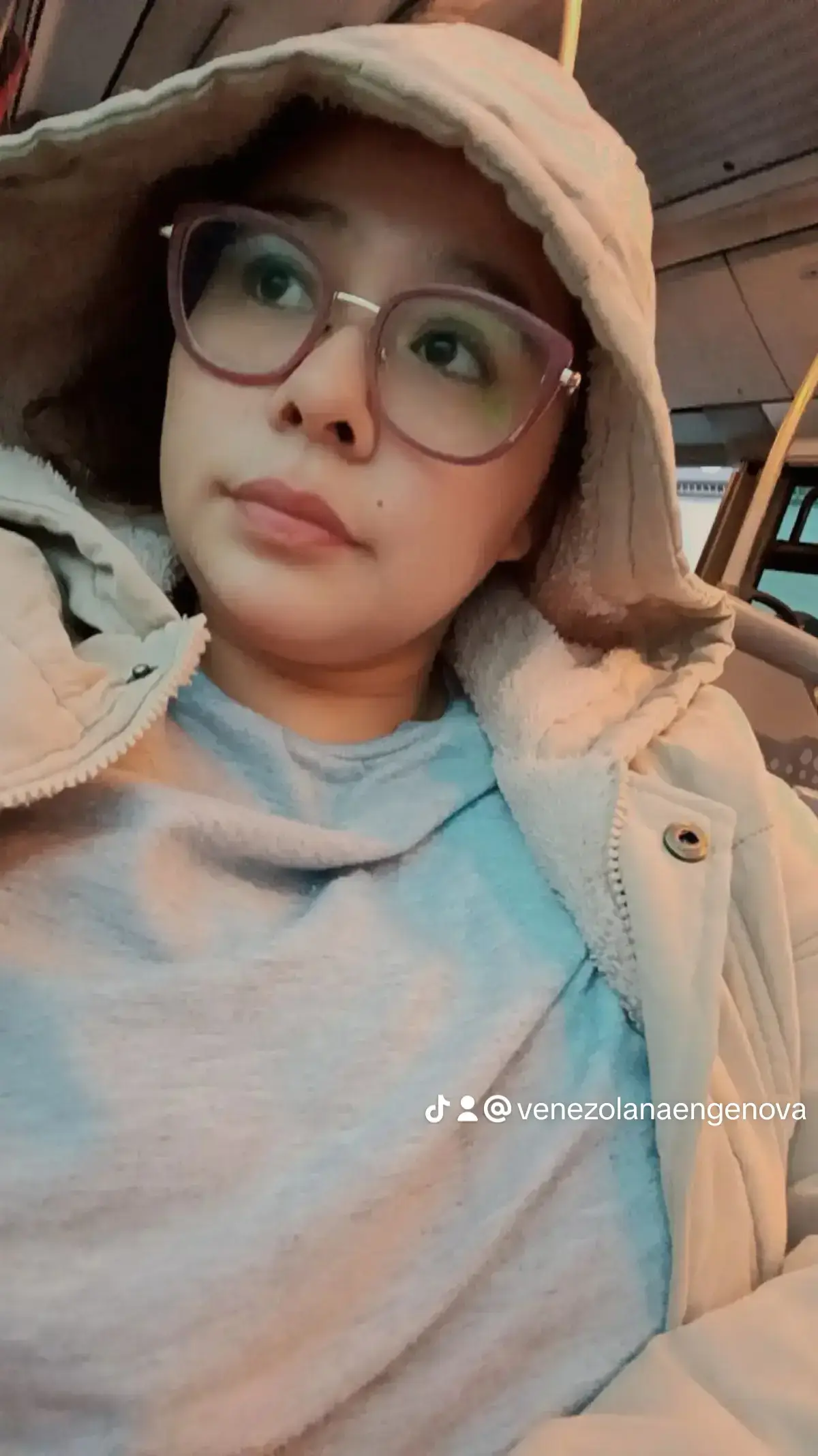 @VenezolanaenGenova