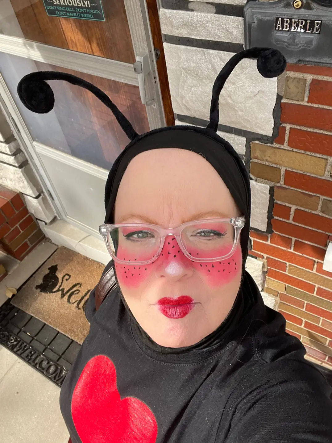 @Sister Minnie Pause