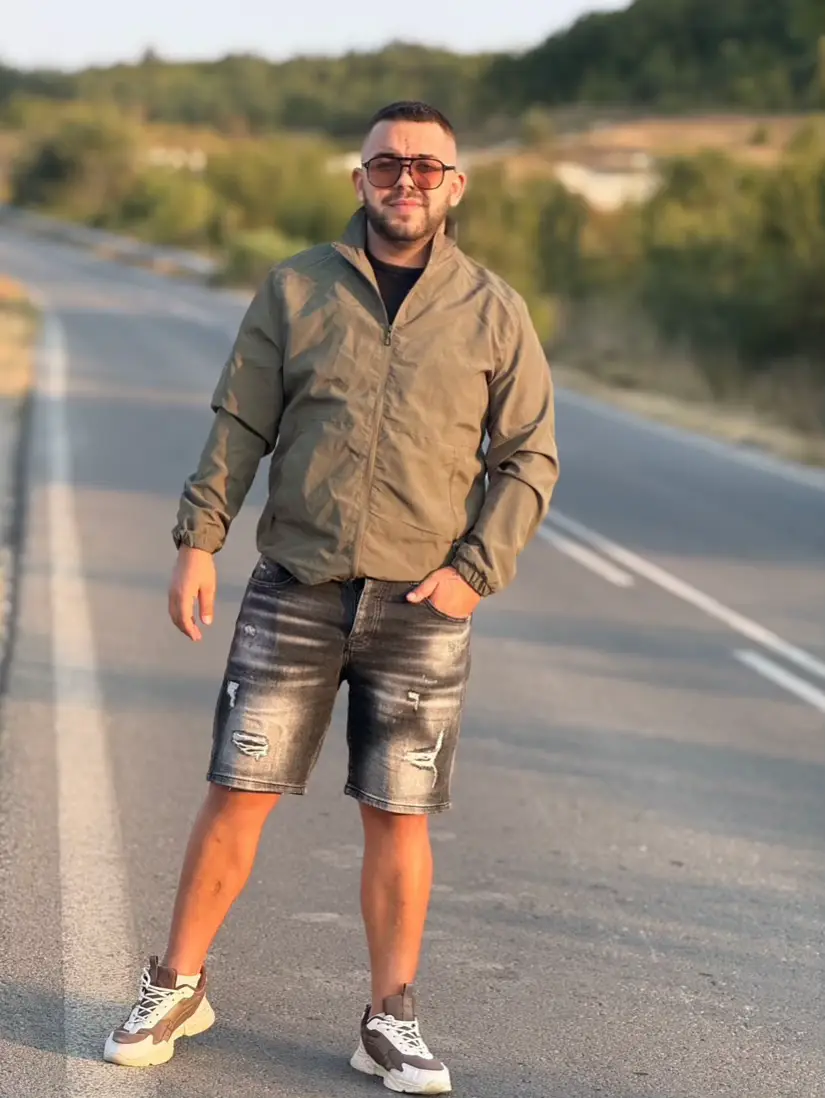 @Ayhan 🐺