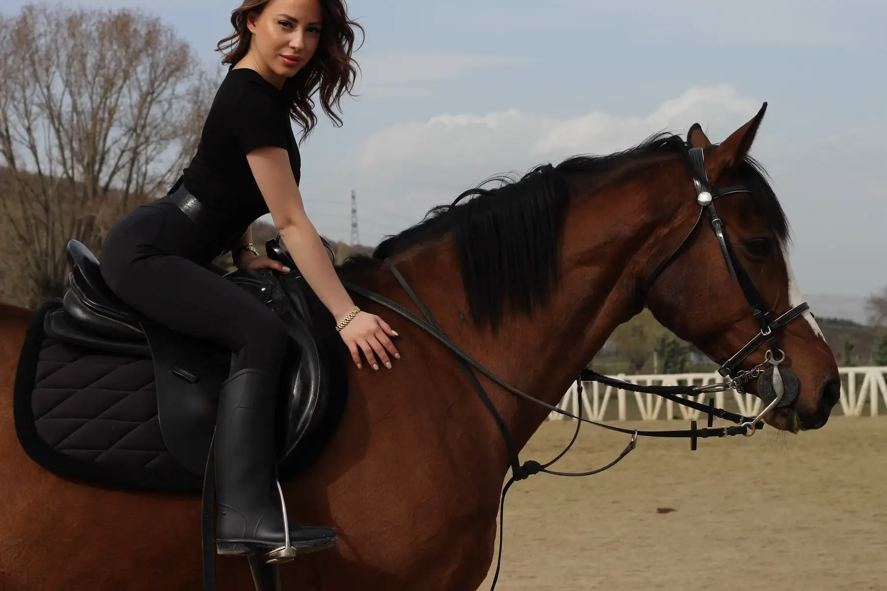 @Kucukgoldensude