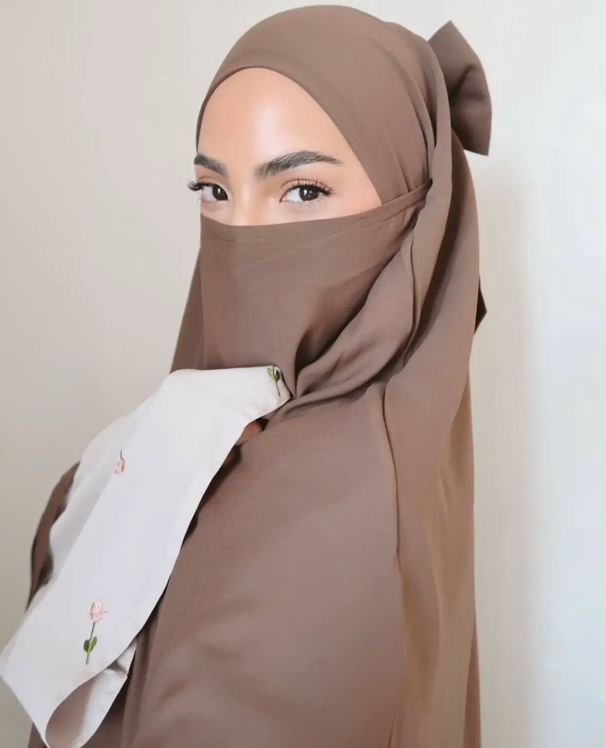@Veiled Arisara