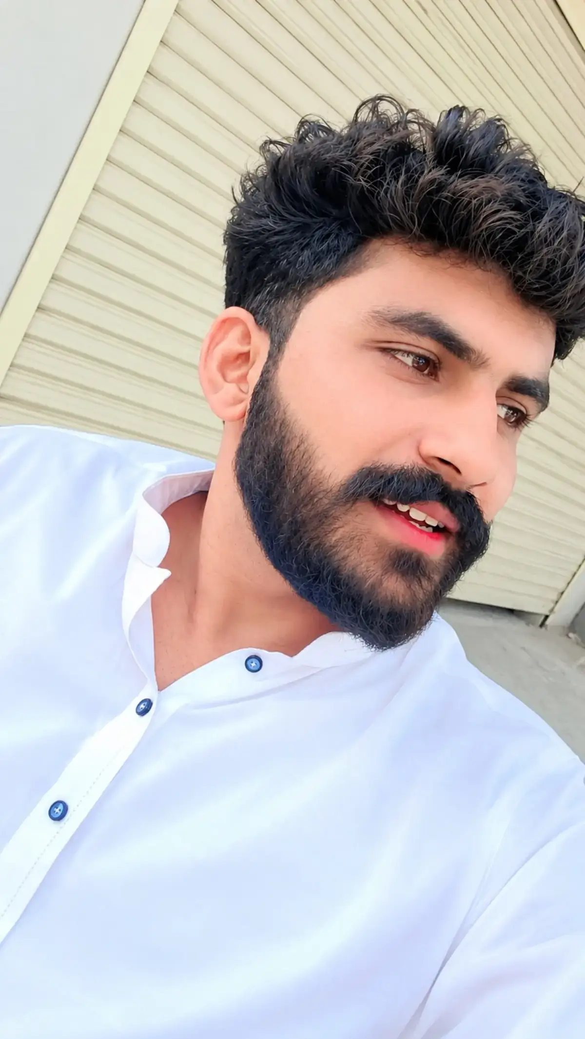 @Madam itni ByRukhi Q.Ap Sey hn