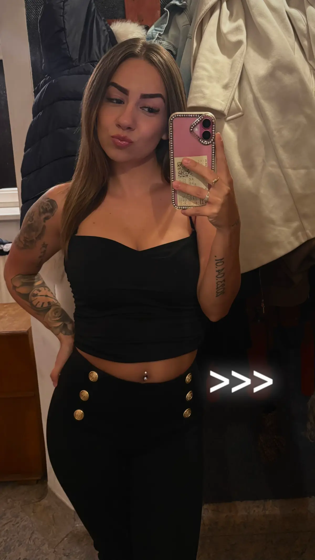@𝒩