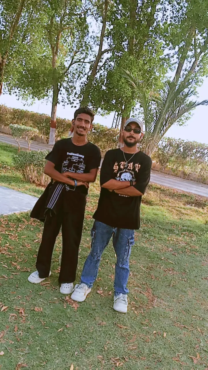 @RaHul sOhTrA bRaNd🇵🇰✈️🇱🇷