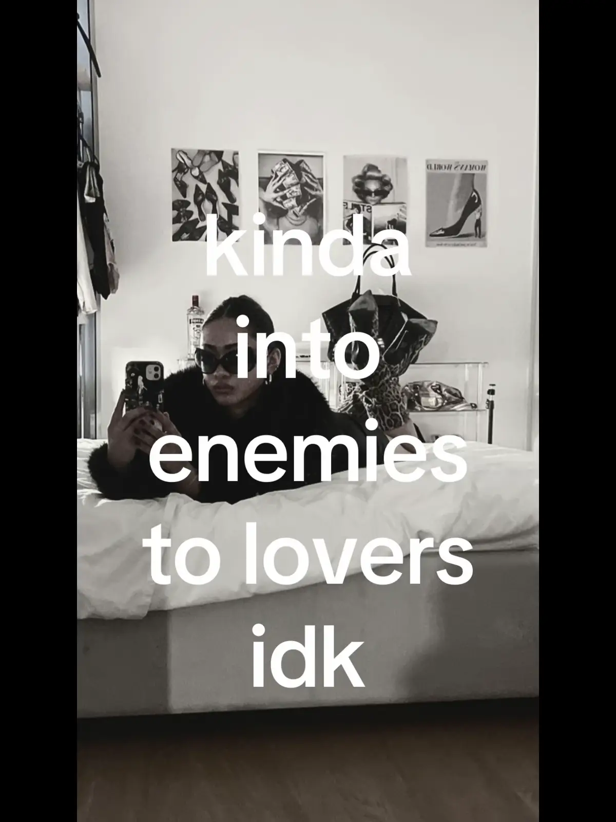 @TH💋NIA