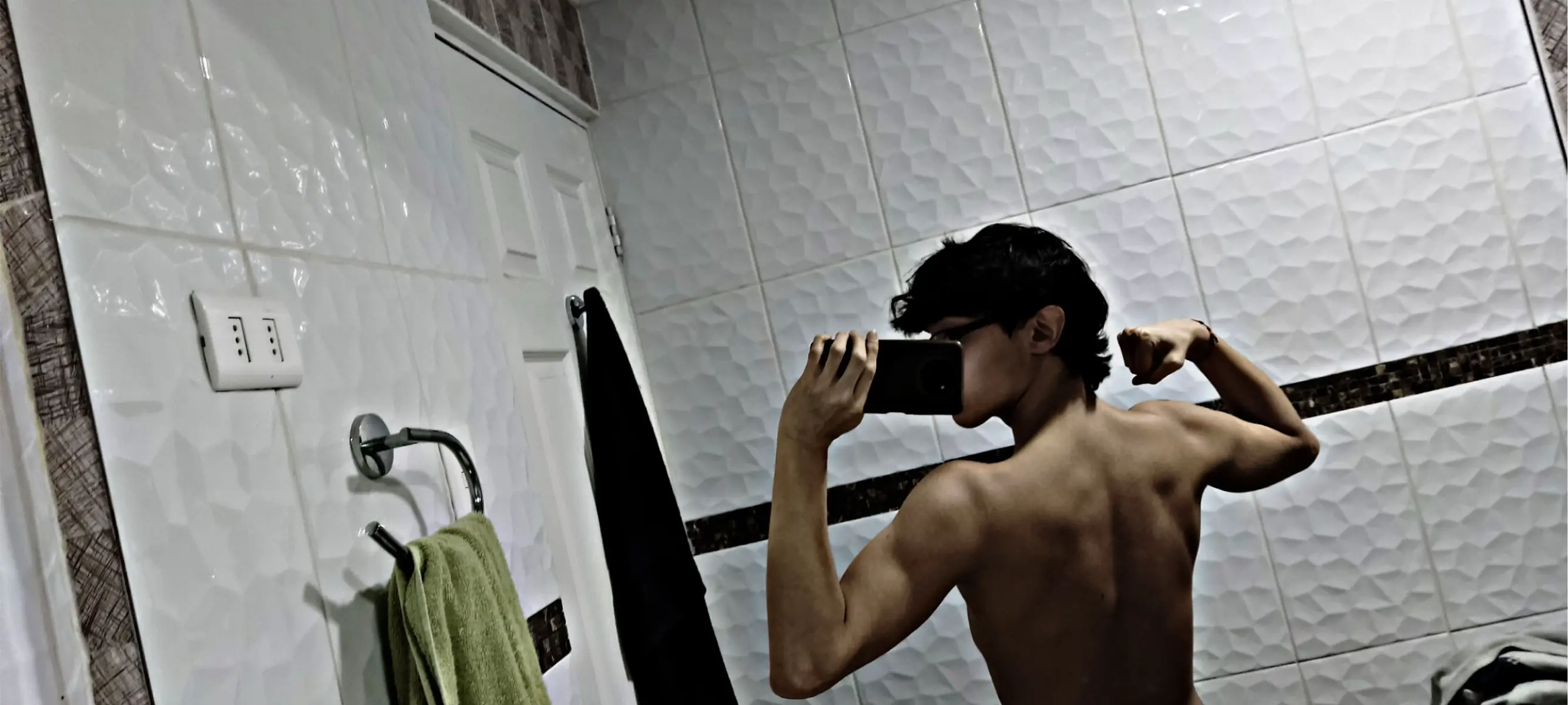 @𝑻𝒉𝒐𝒎𝒊🕷️