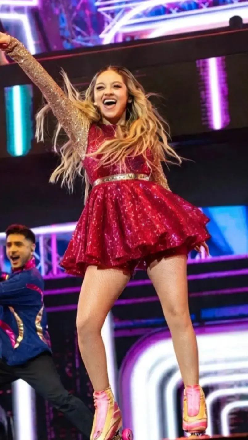 @soy_ luna🍓🌙