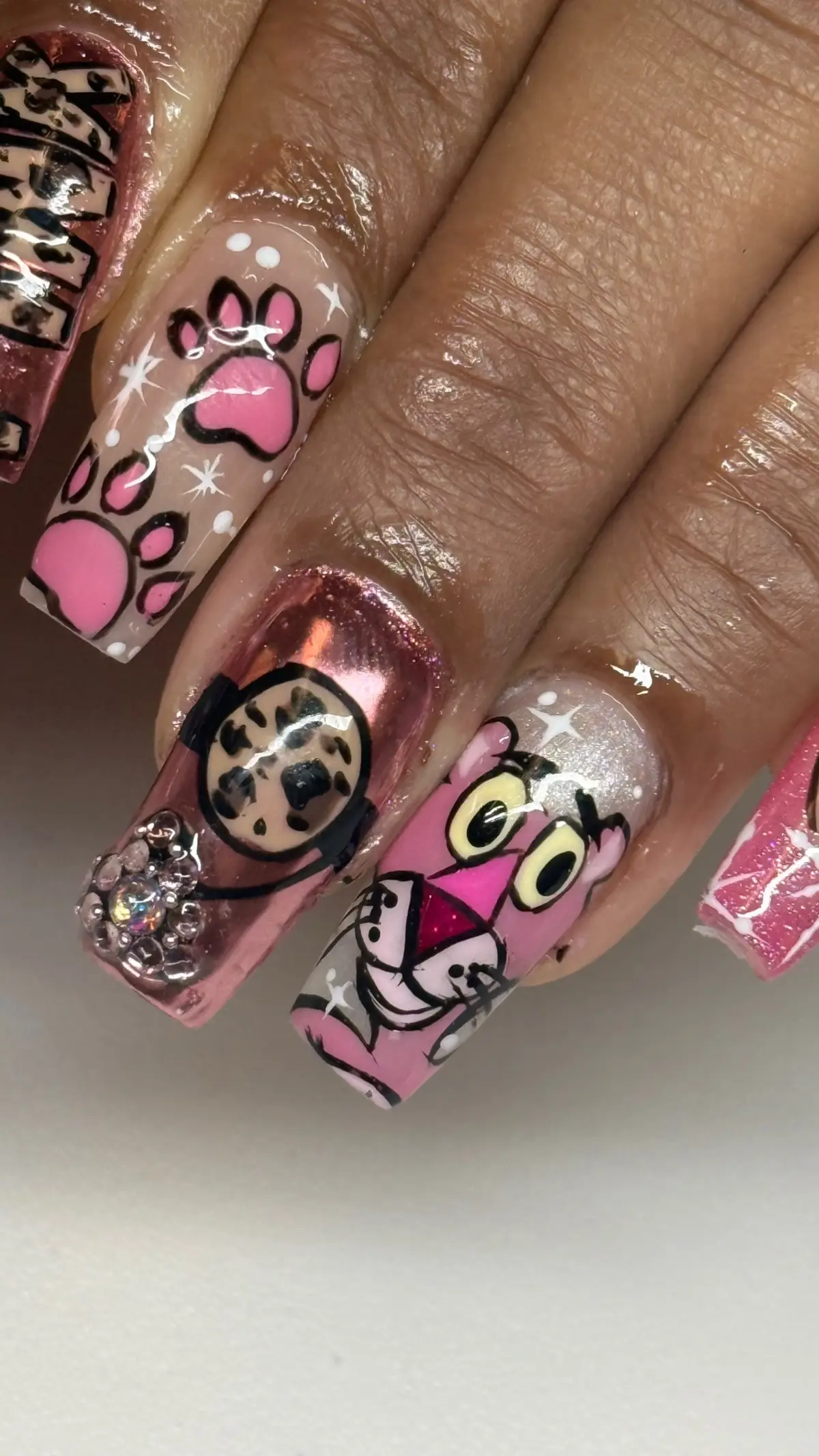 @PinkTigerNailsBeauty