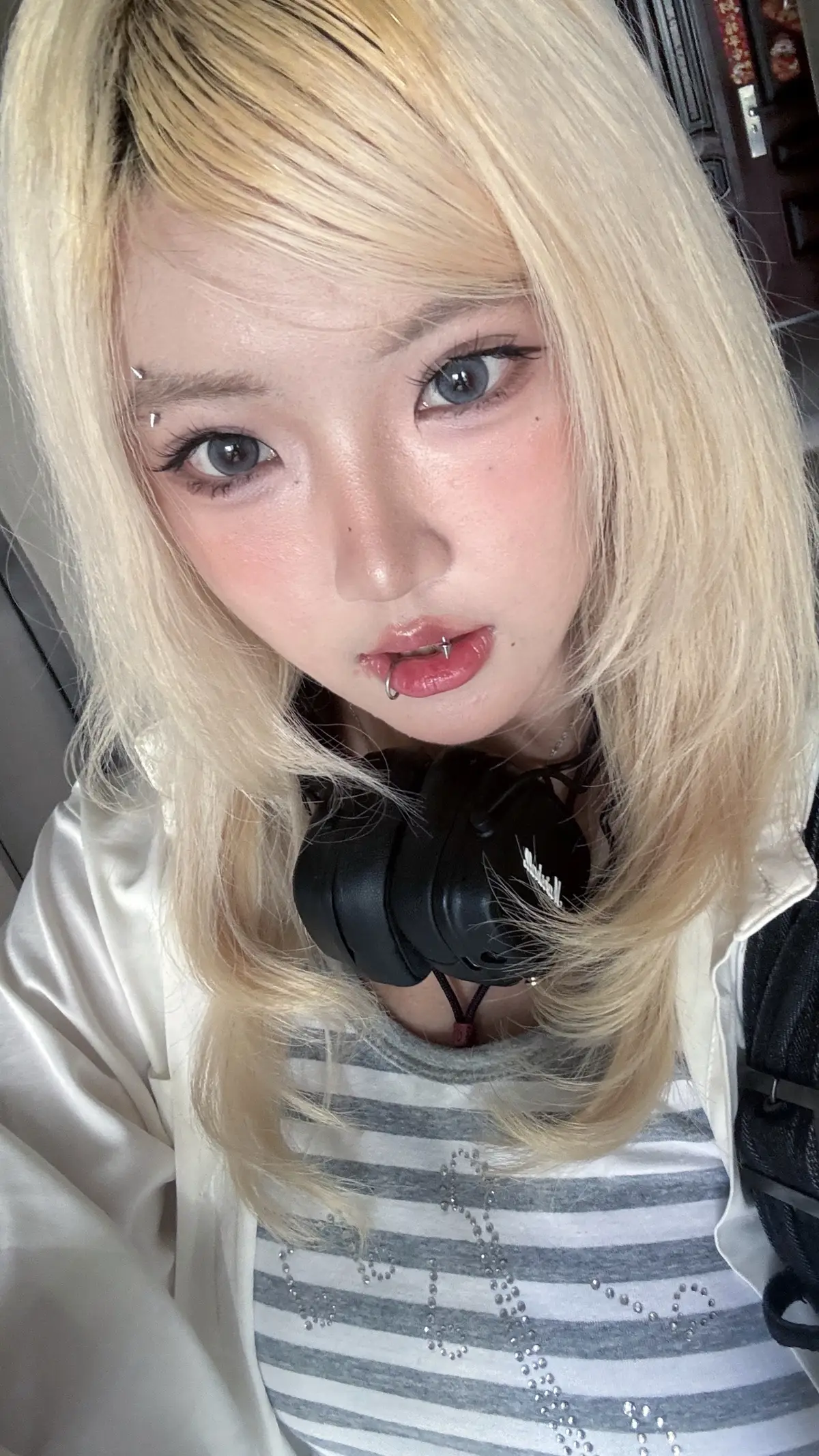 @ゆり