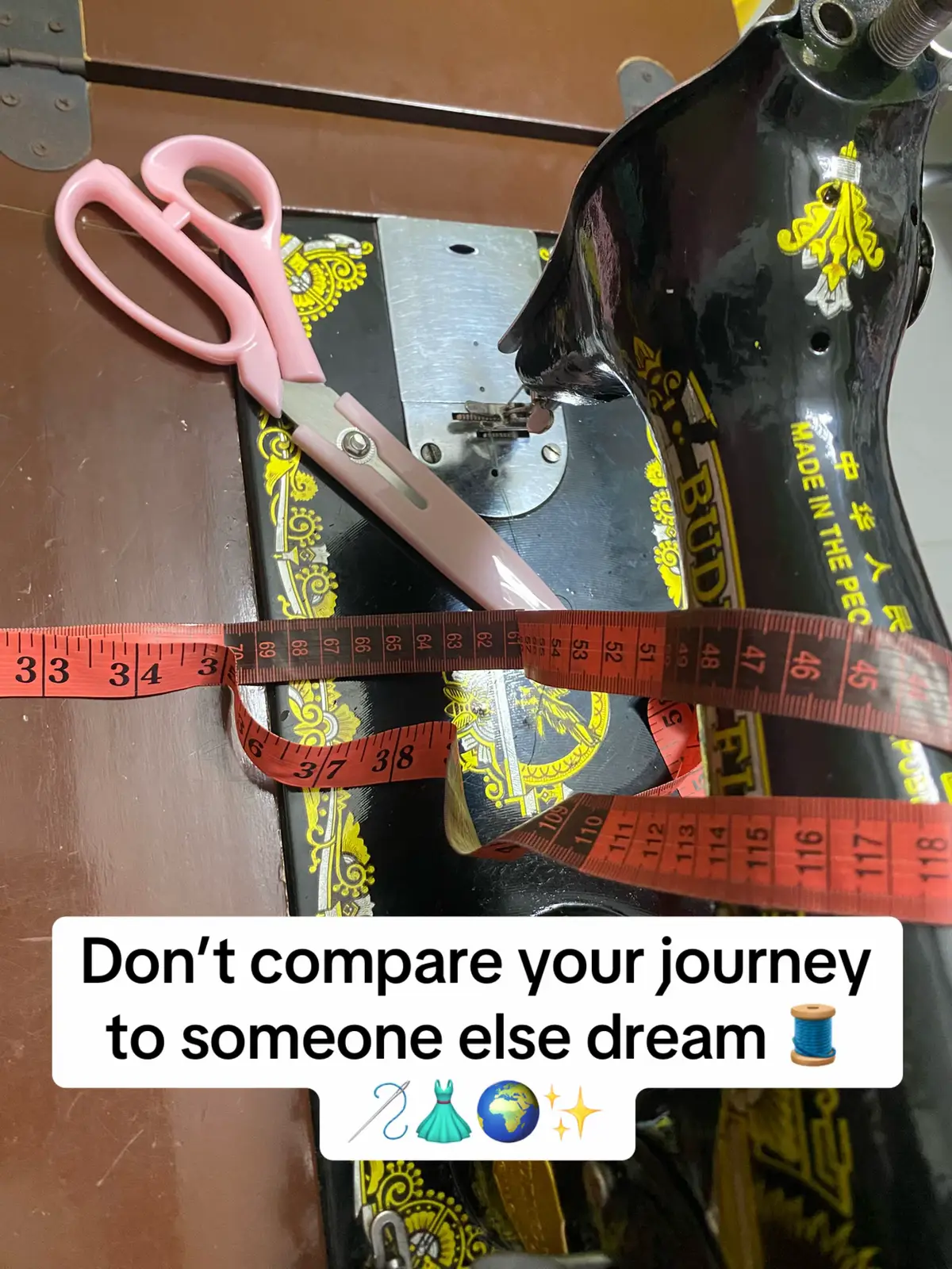 @HAPPINESS ✂️🧵🌕✨