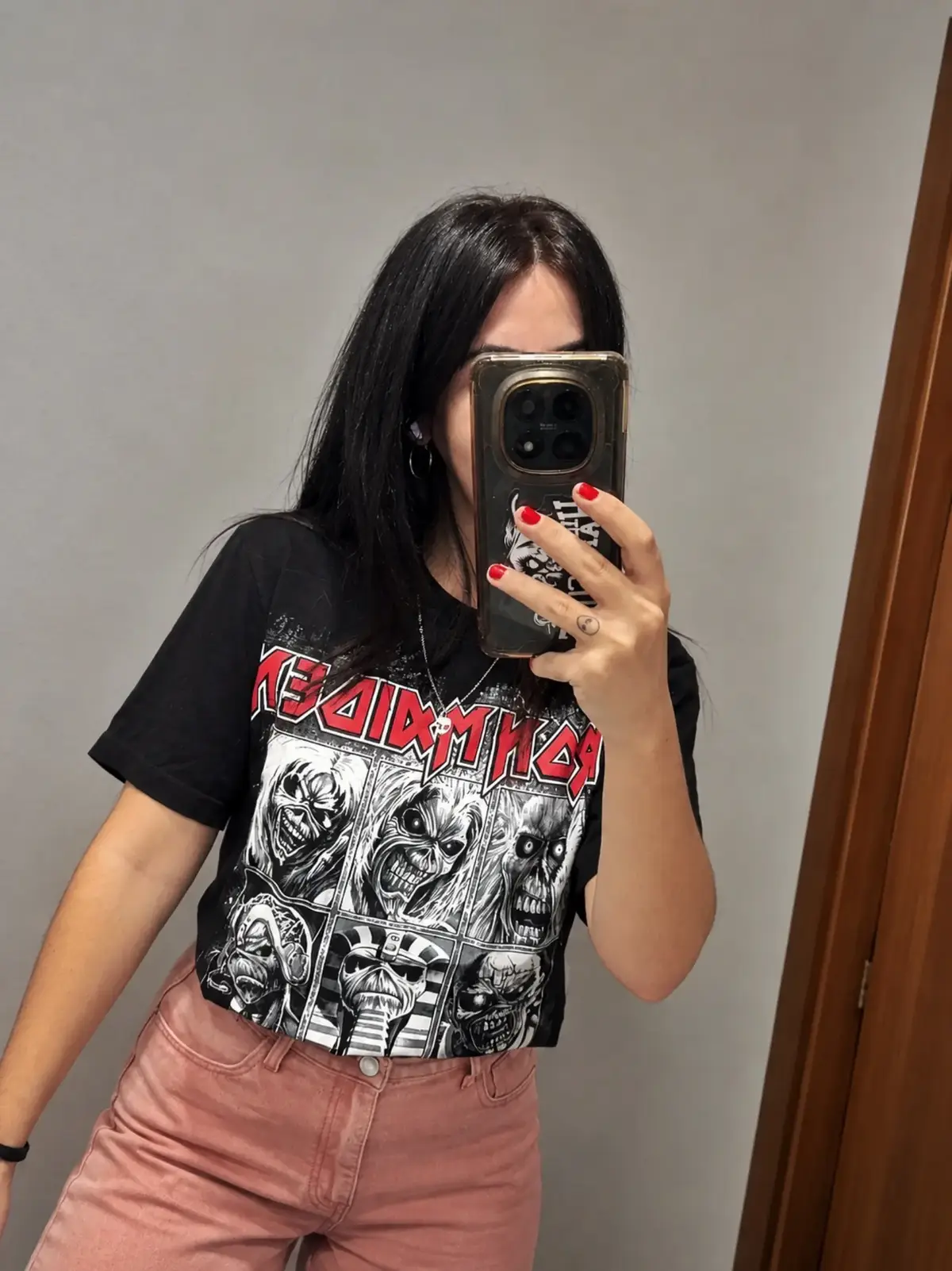@Laurix_bcn🖤🇪🇦
