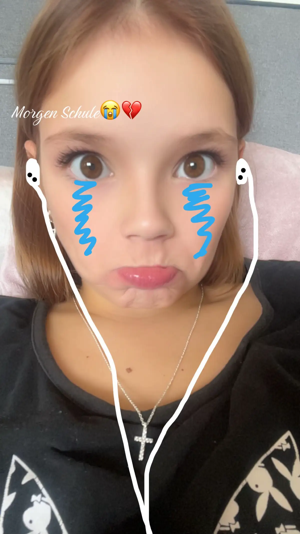 @J🙈