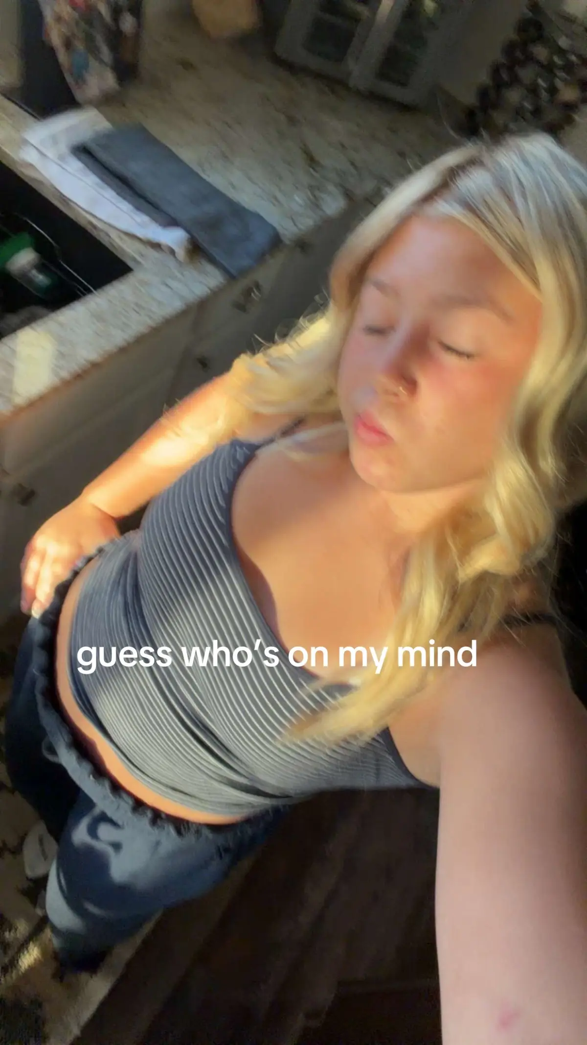 @??