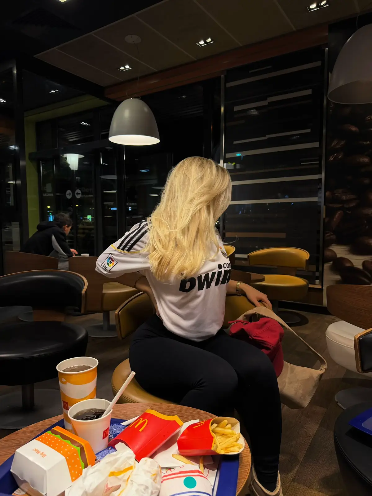 @anjax
