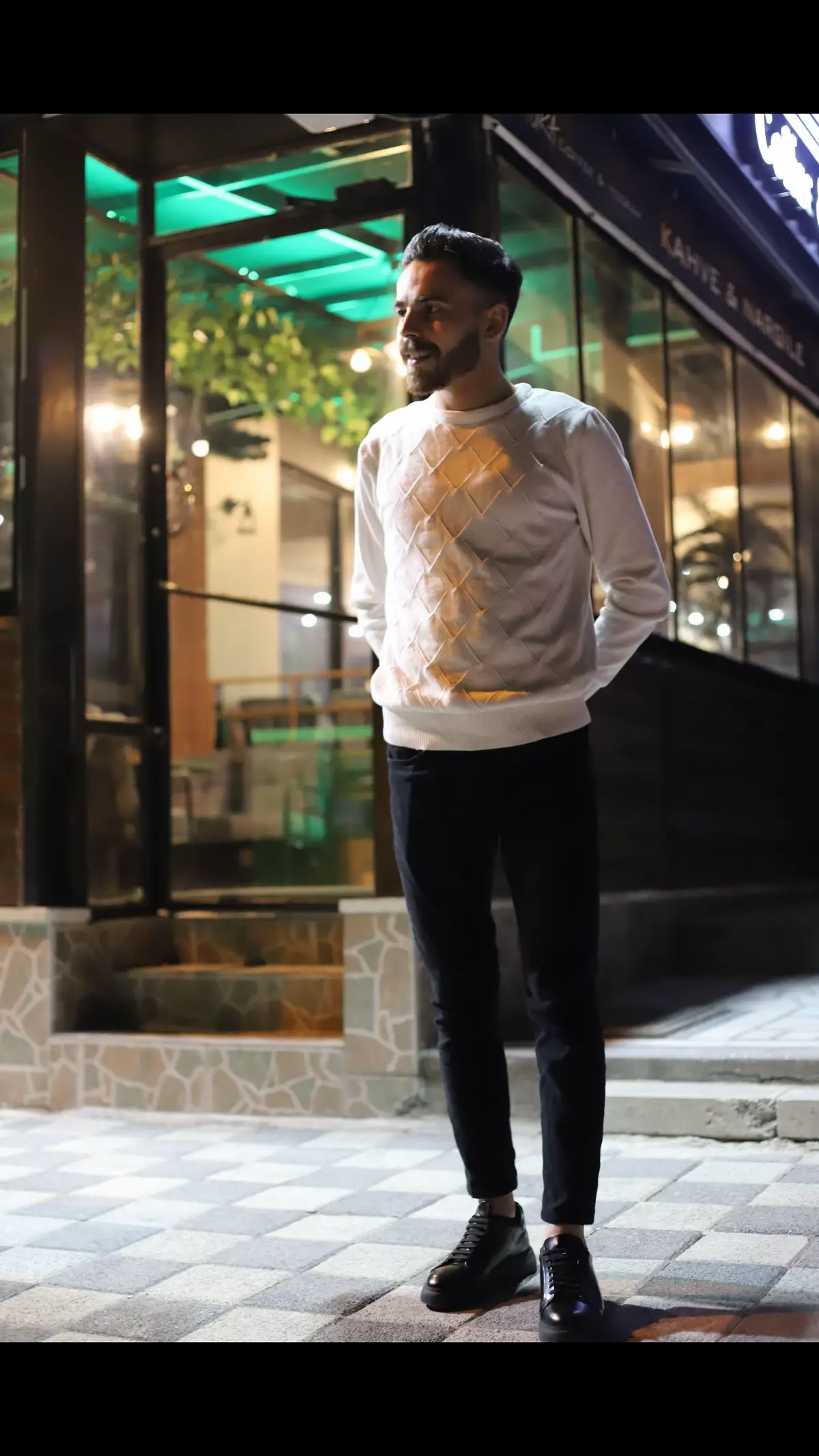 @Ömer Akşit