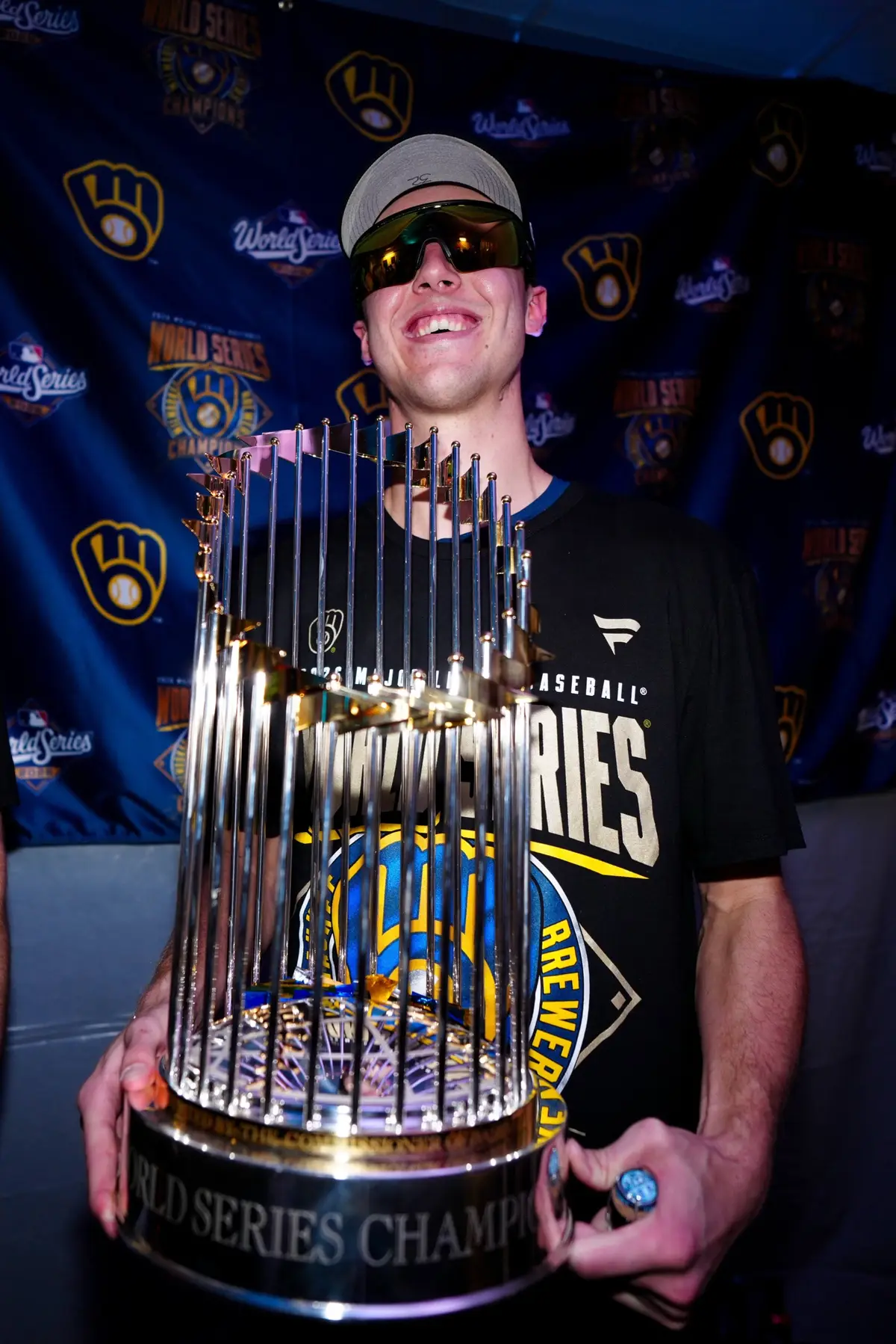 @MLB