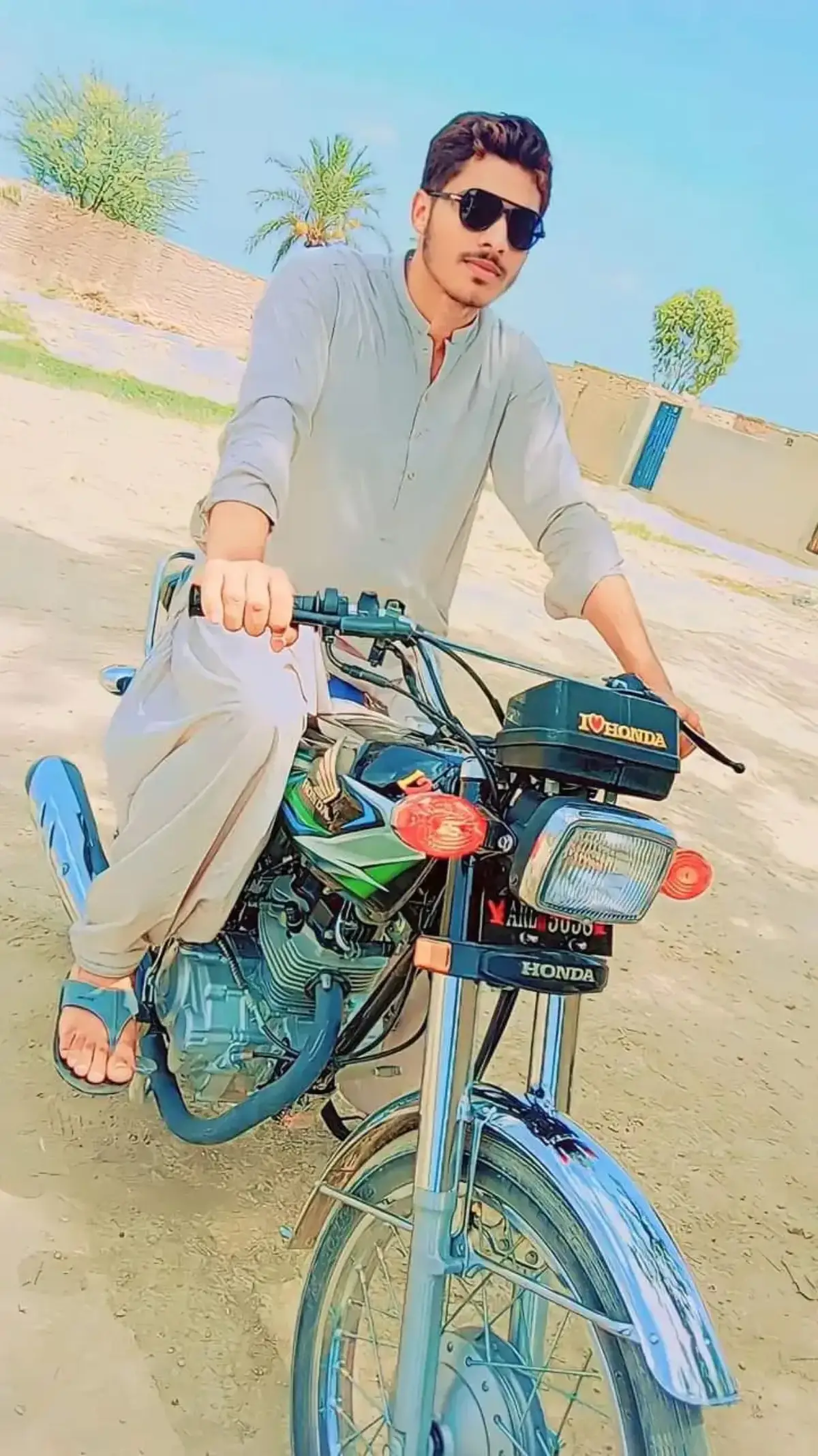 @TAiMOOR ARAIN.❤️❤️❤️
