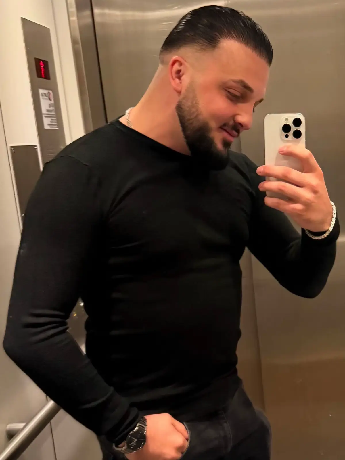 @Rexhep_ku