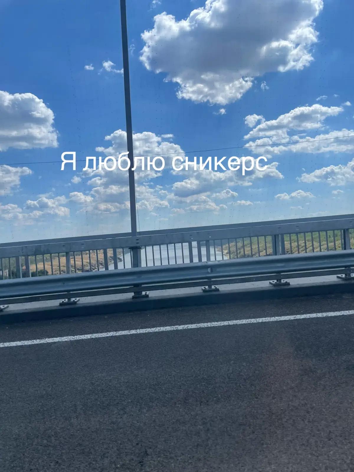 @….