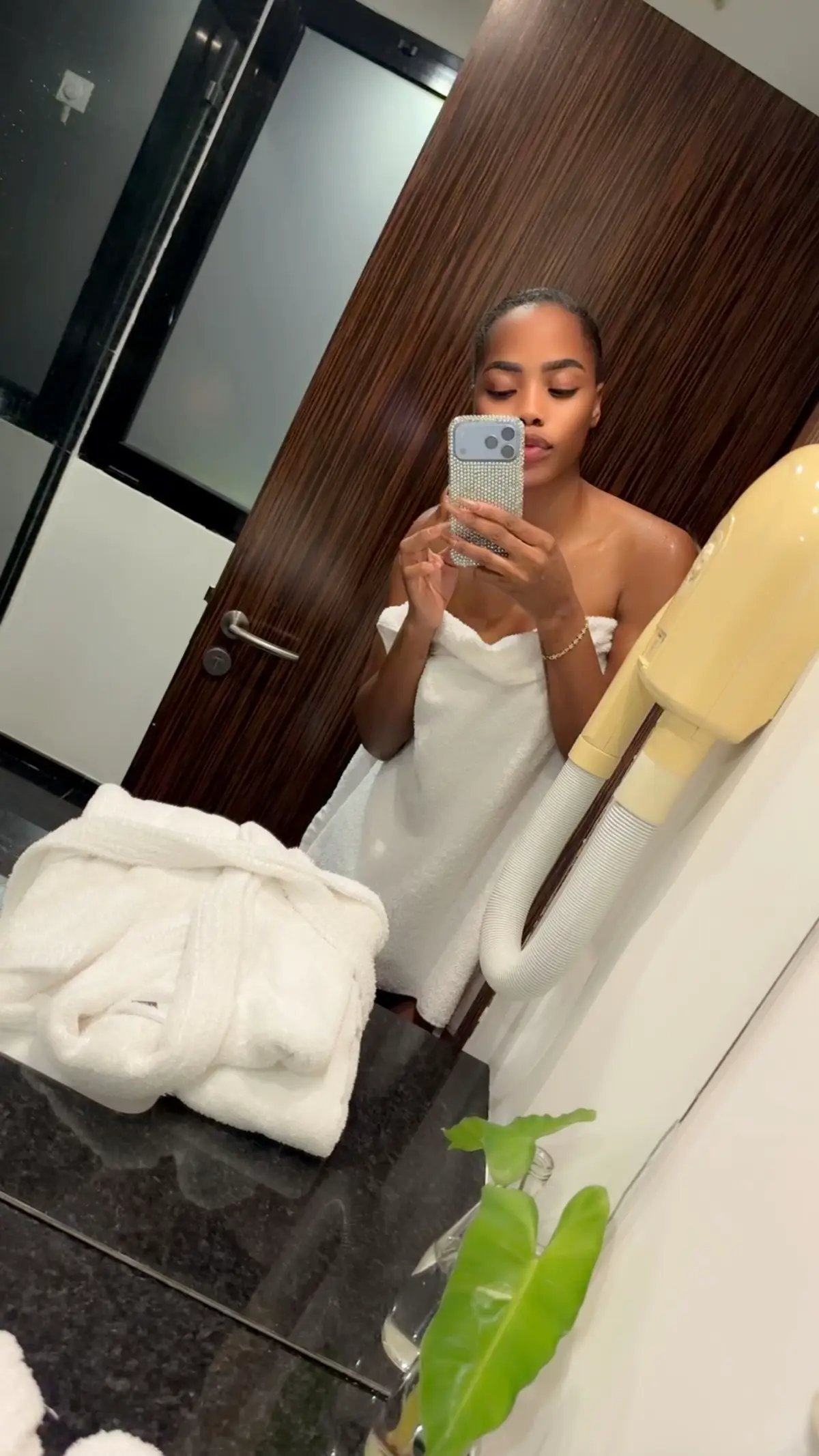 @Latifá