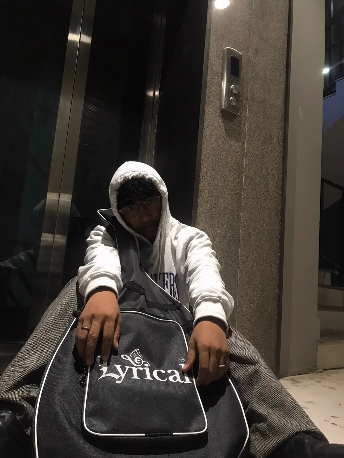 @R