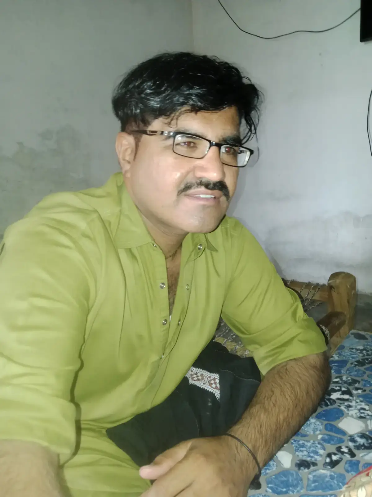 @KHAN BADSHAH