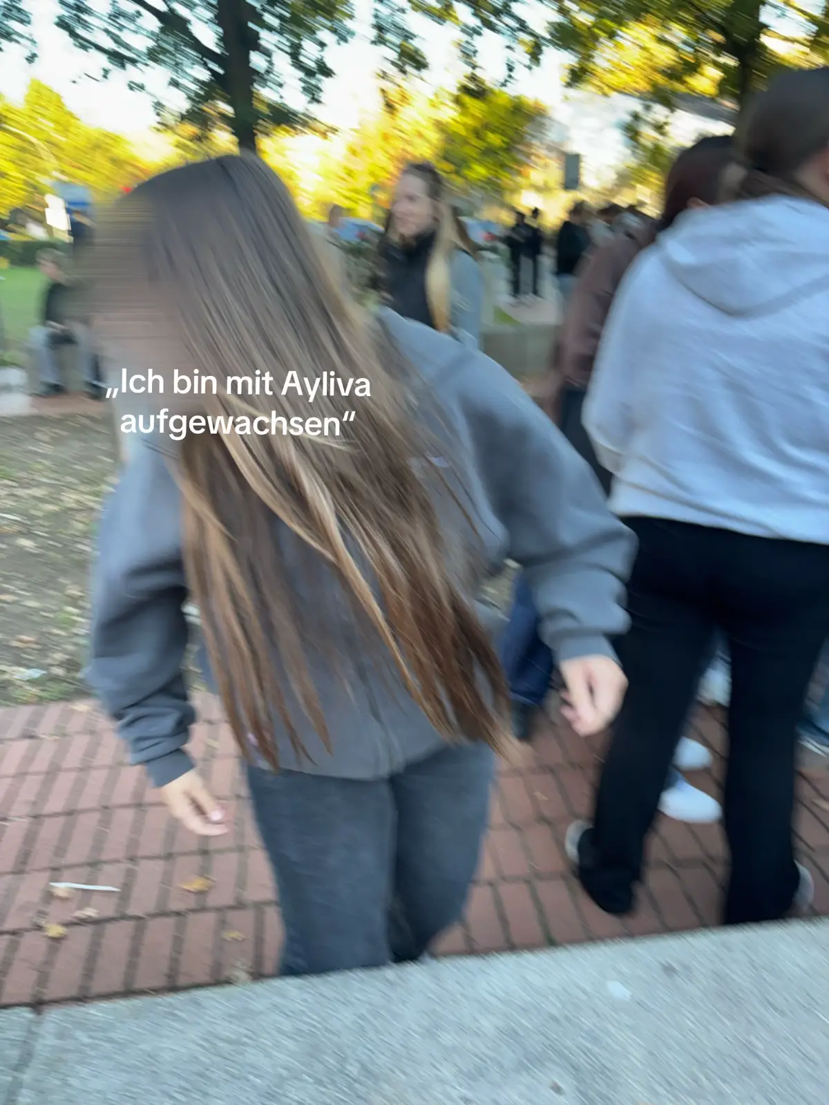@👤