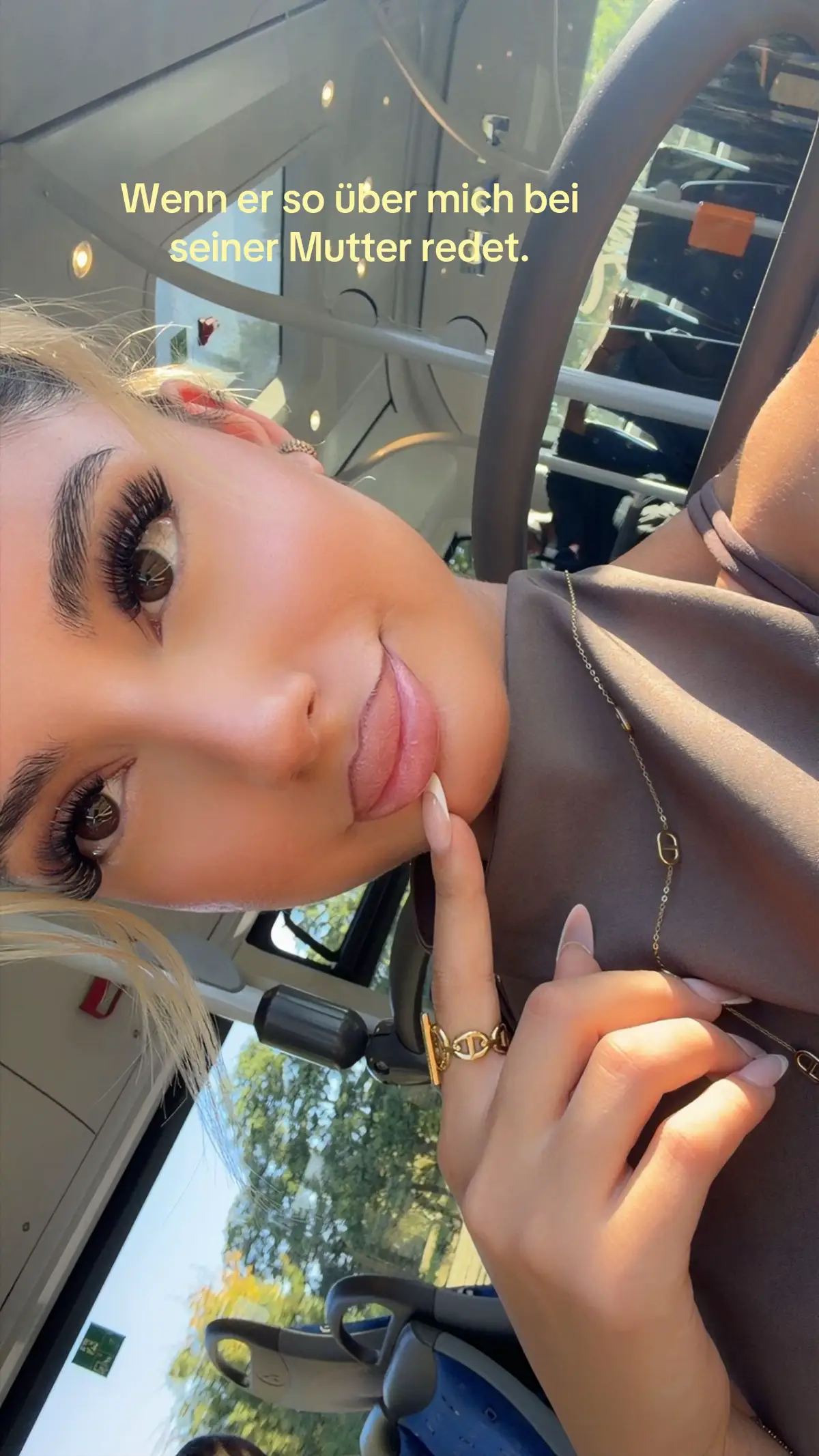 @𝑒𝓁𝓃𝒶𝓏♡