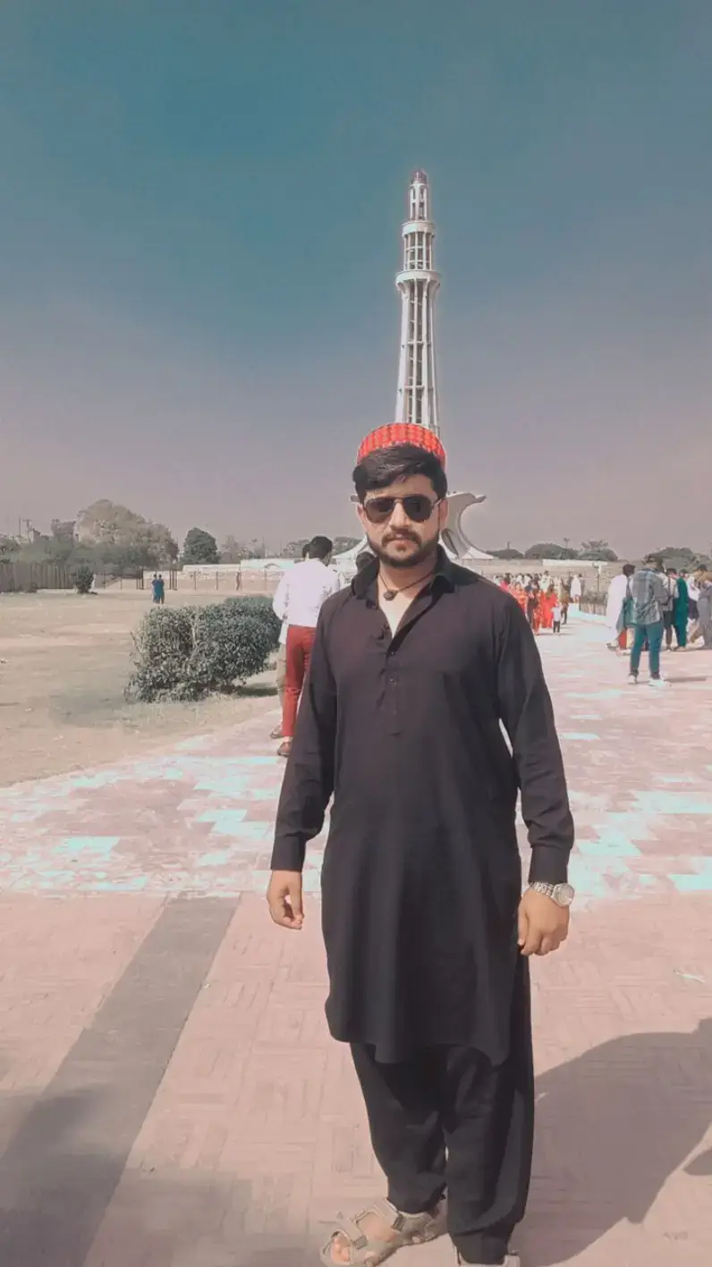 @🇵🇰Raa Tota🦜🇭🇲