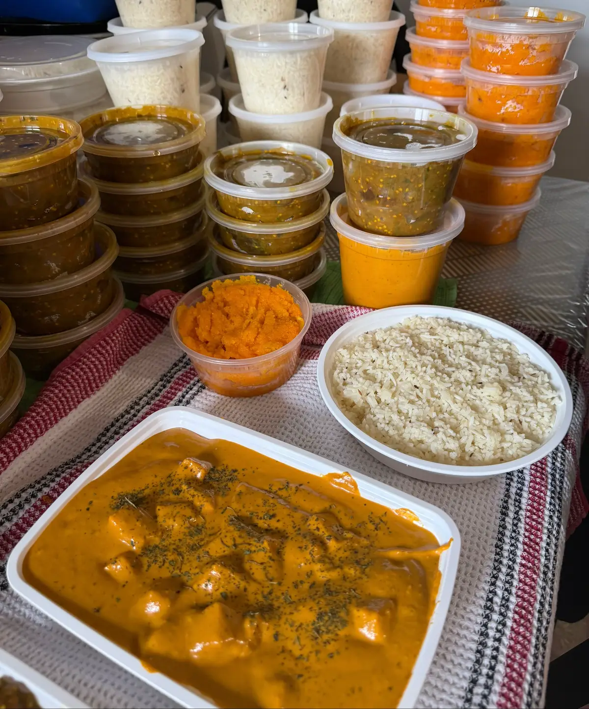 @Gharwali Rasoi Tiffin