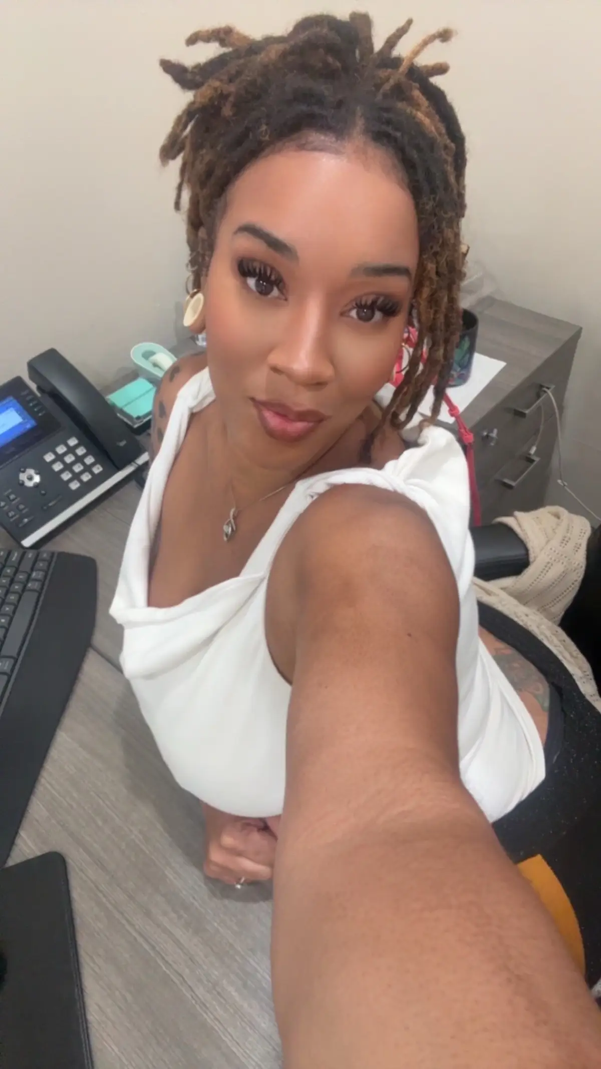 @Jasmine_Beenraw