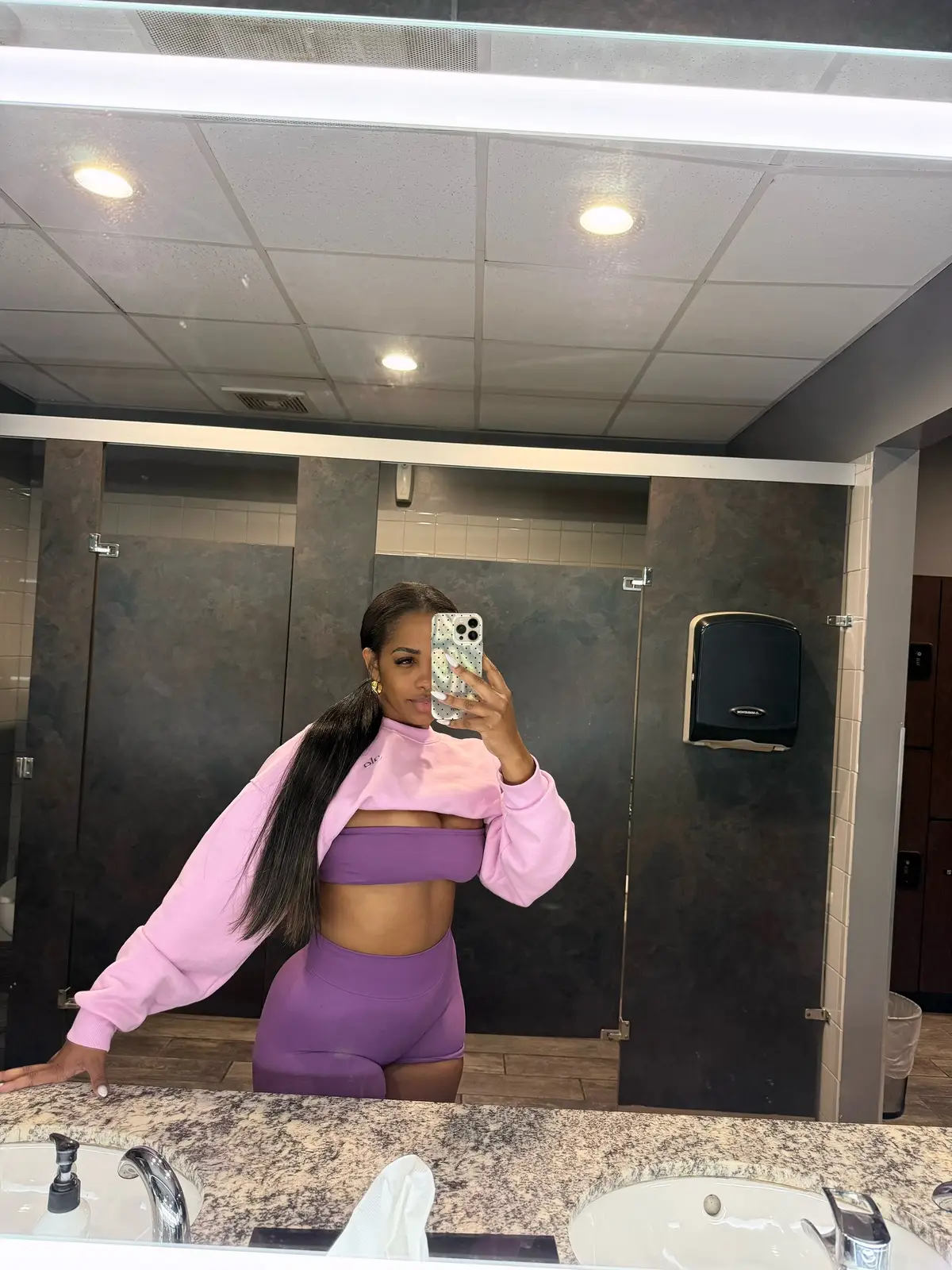@lazarasalas8