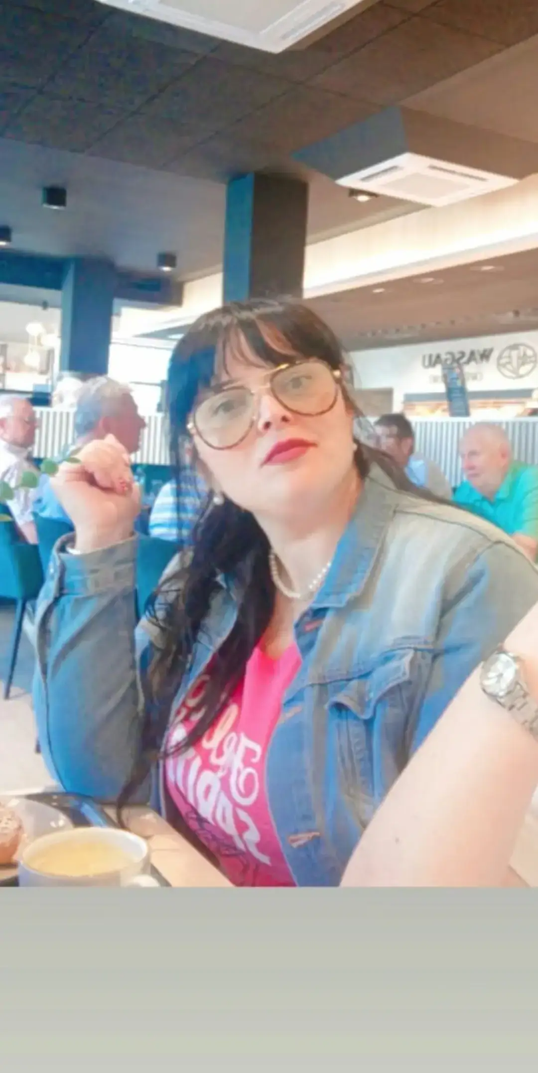 @fancuxee fancuxee