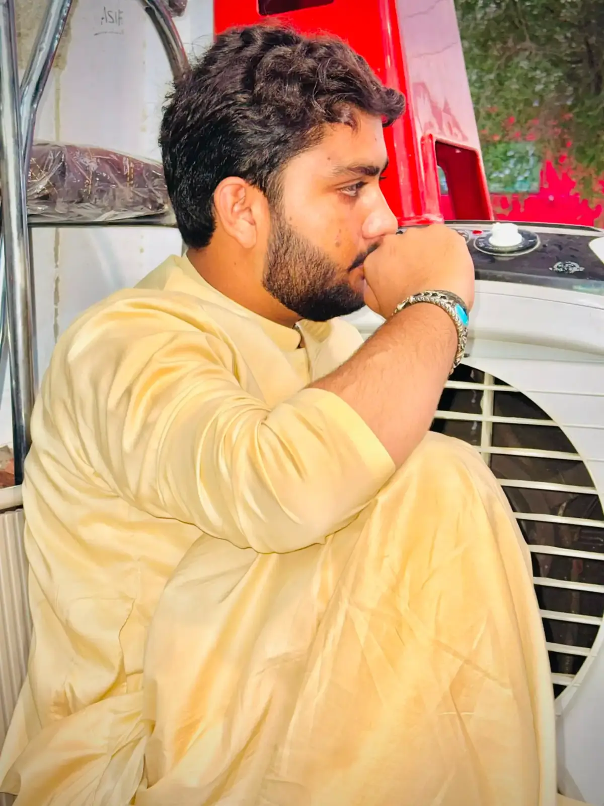 @Hussain Badshah