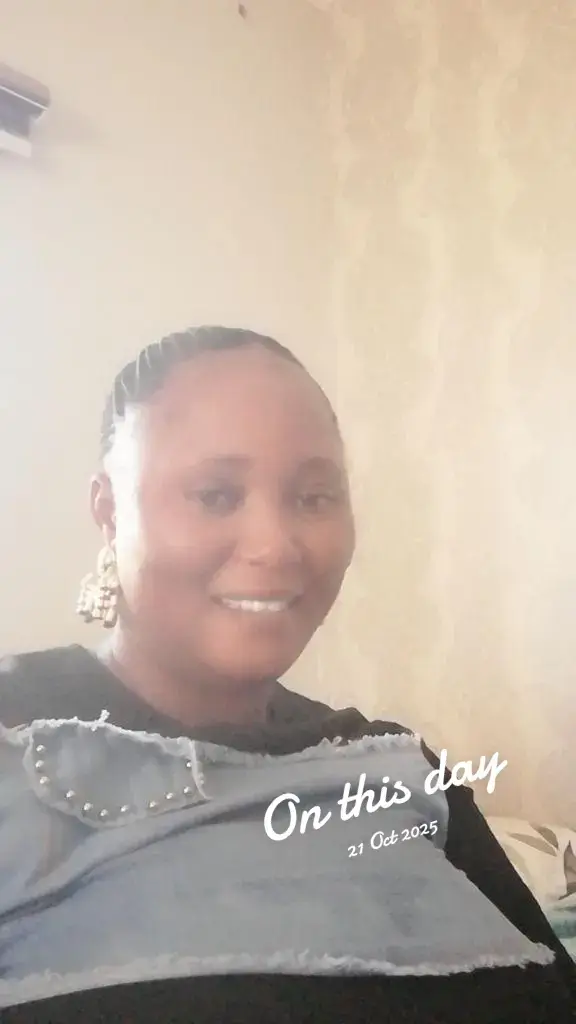 @Abiola@🤑🥰🥰 estymome