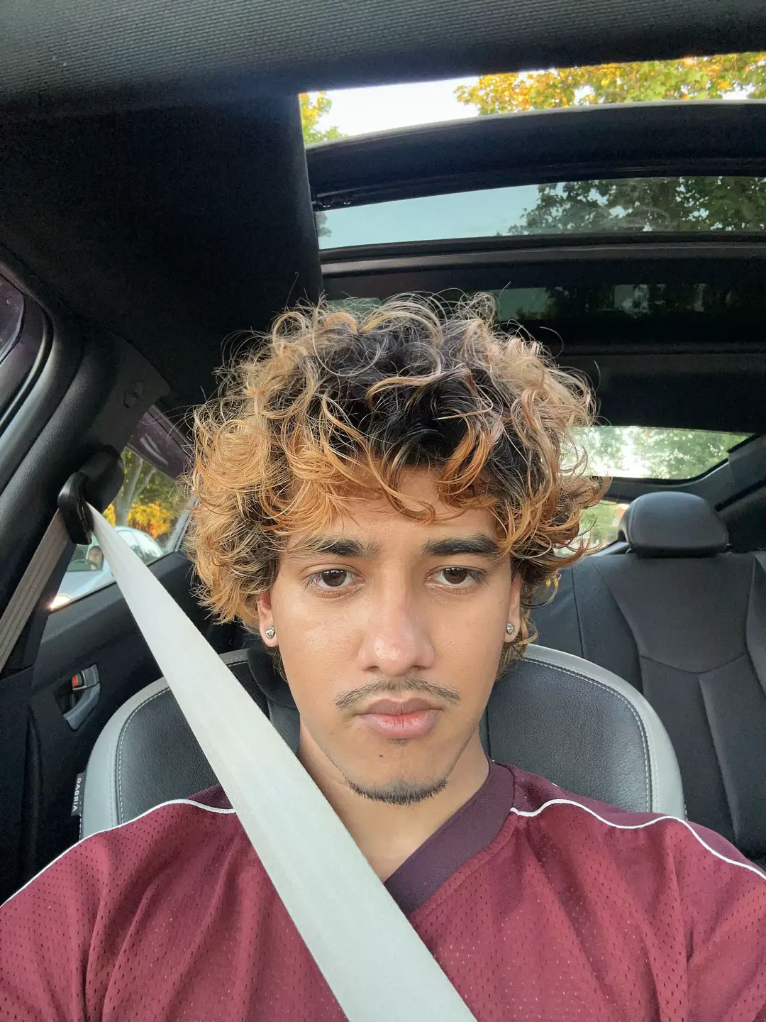@Nishan_suiii 🇳🇵