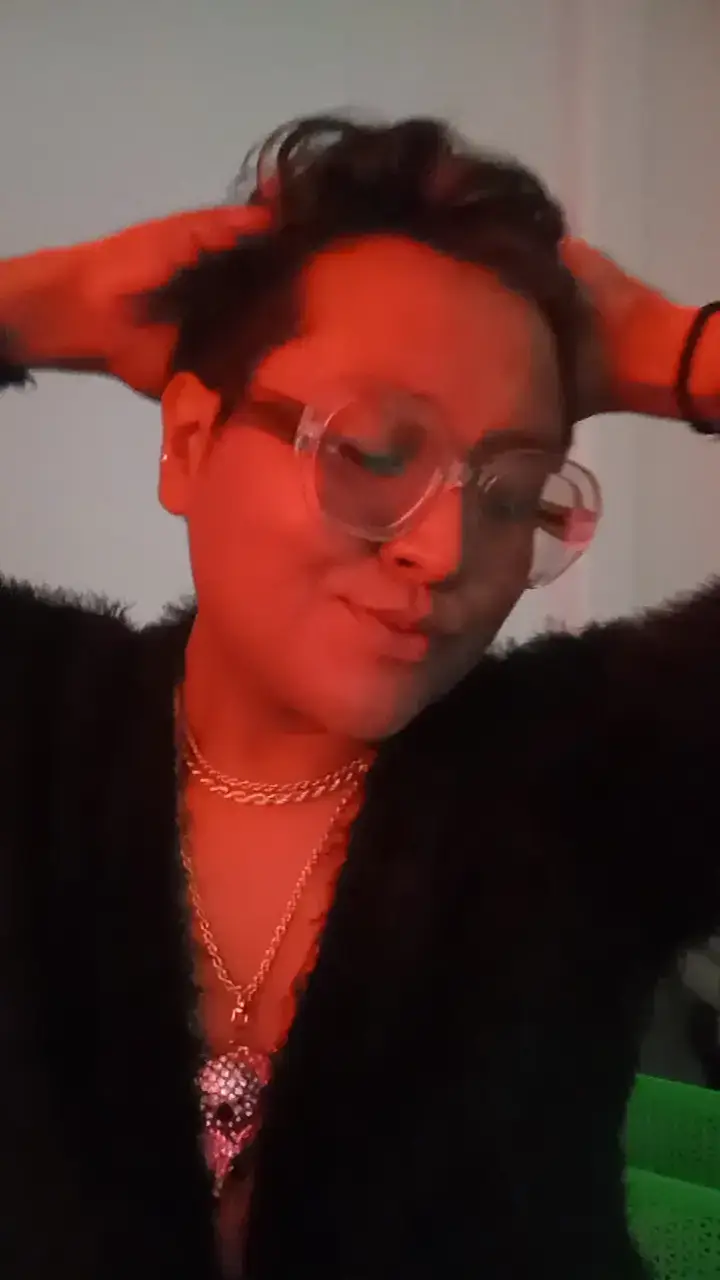 @Soyjuliooooo