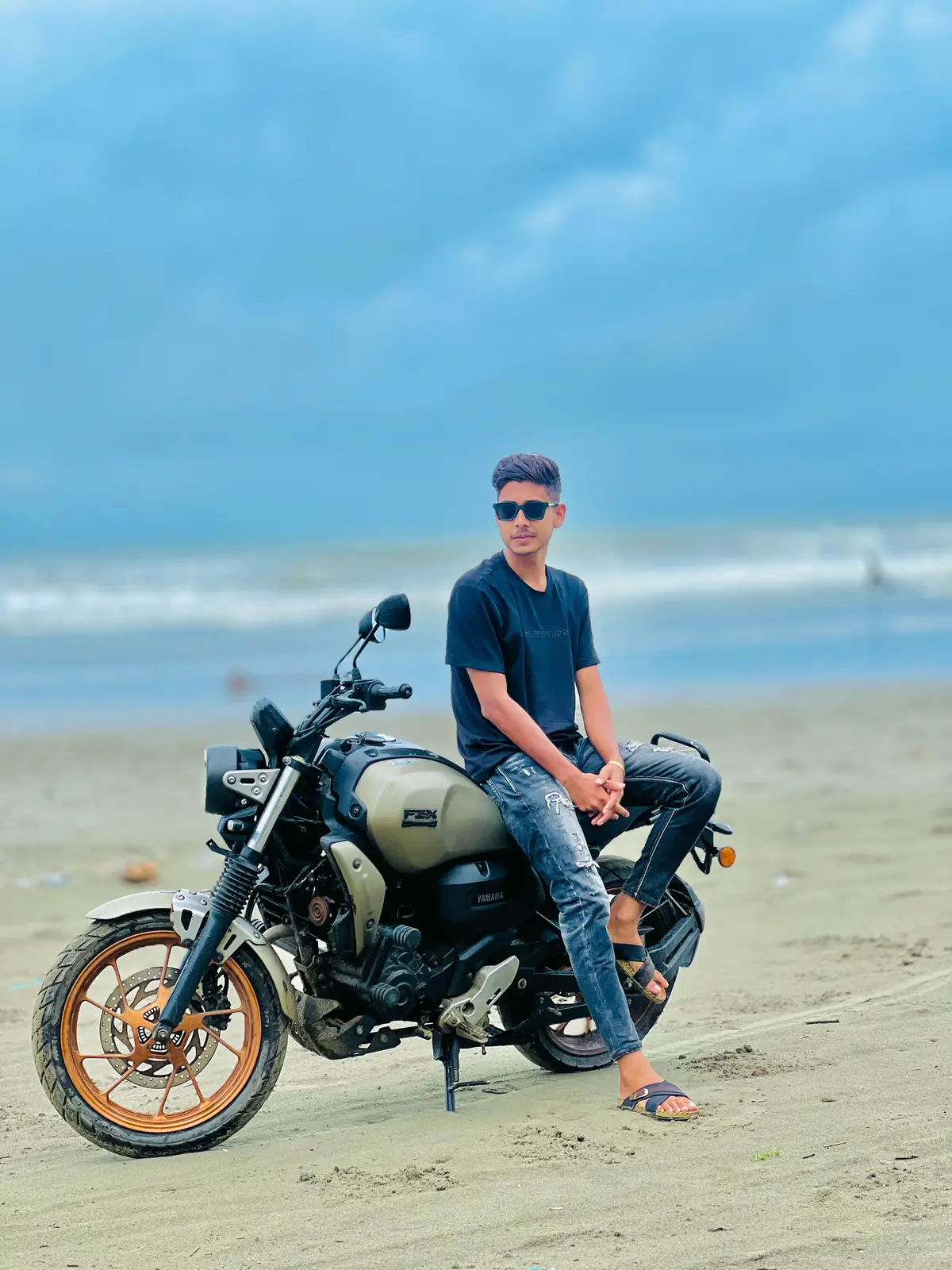 @Razuan__44