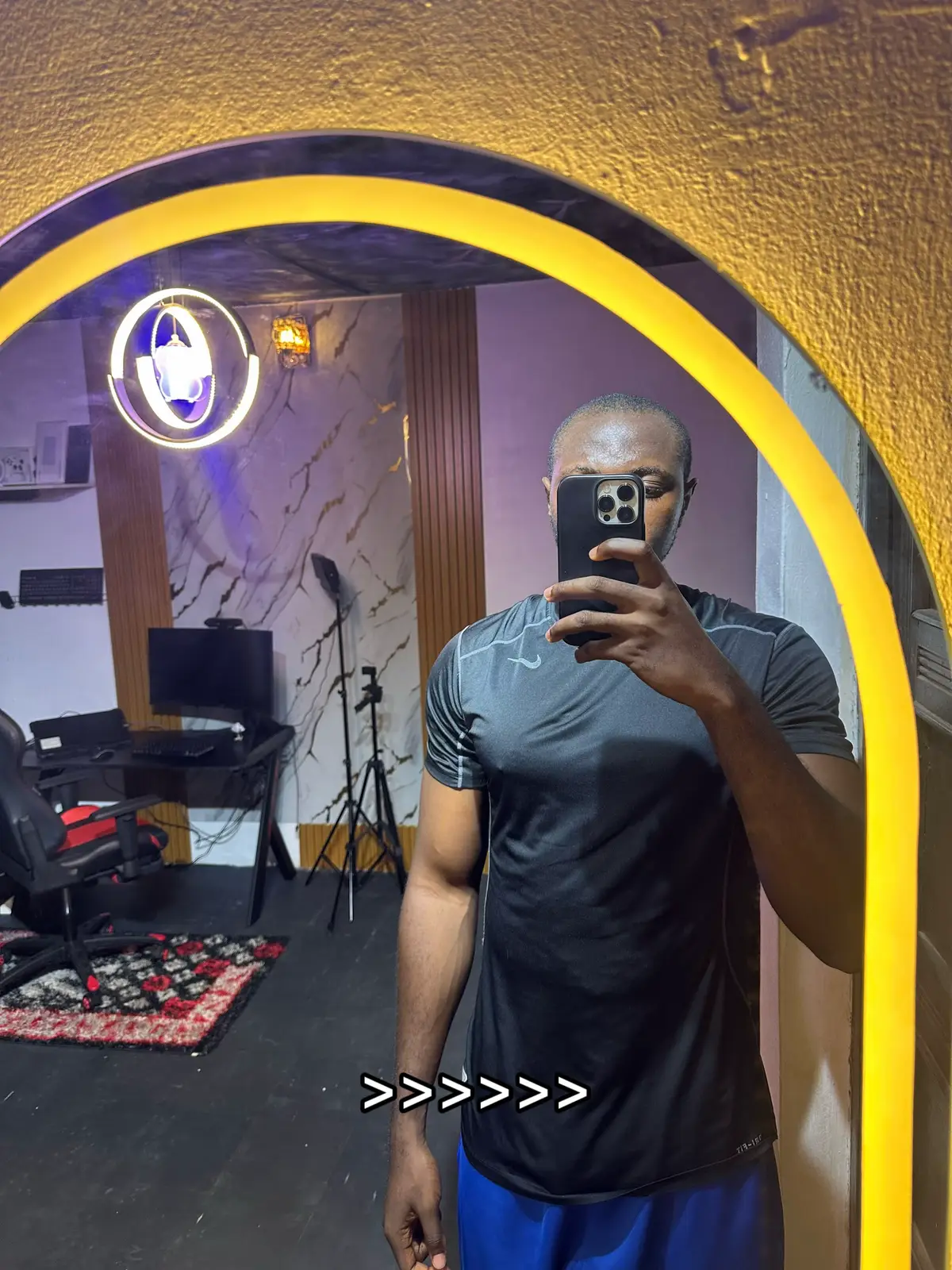 @IYAMYOUNGJAY ✨