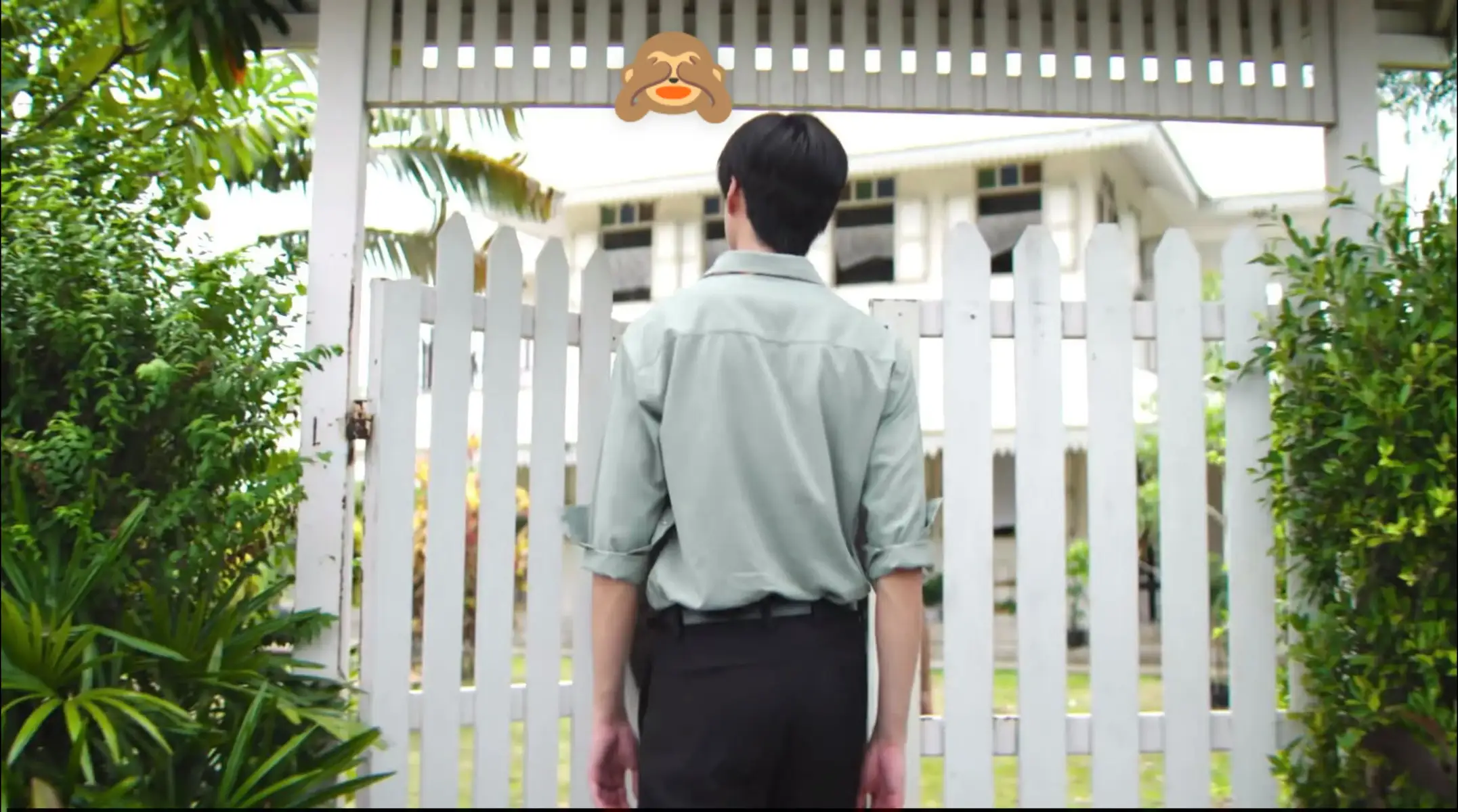 @Đau lưng m&otilde;i gối Tay Tawan