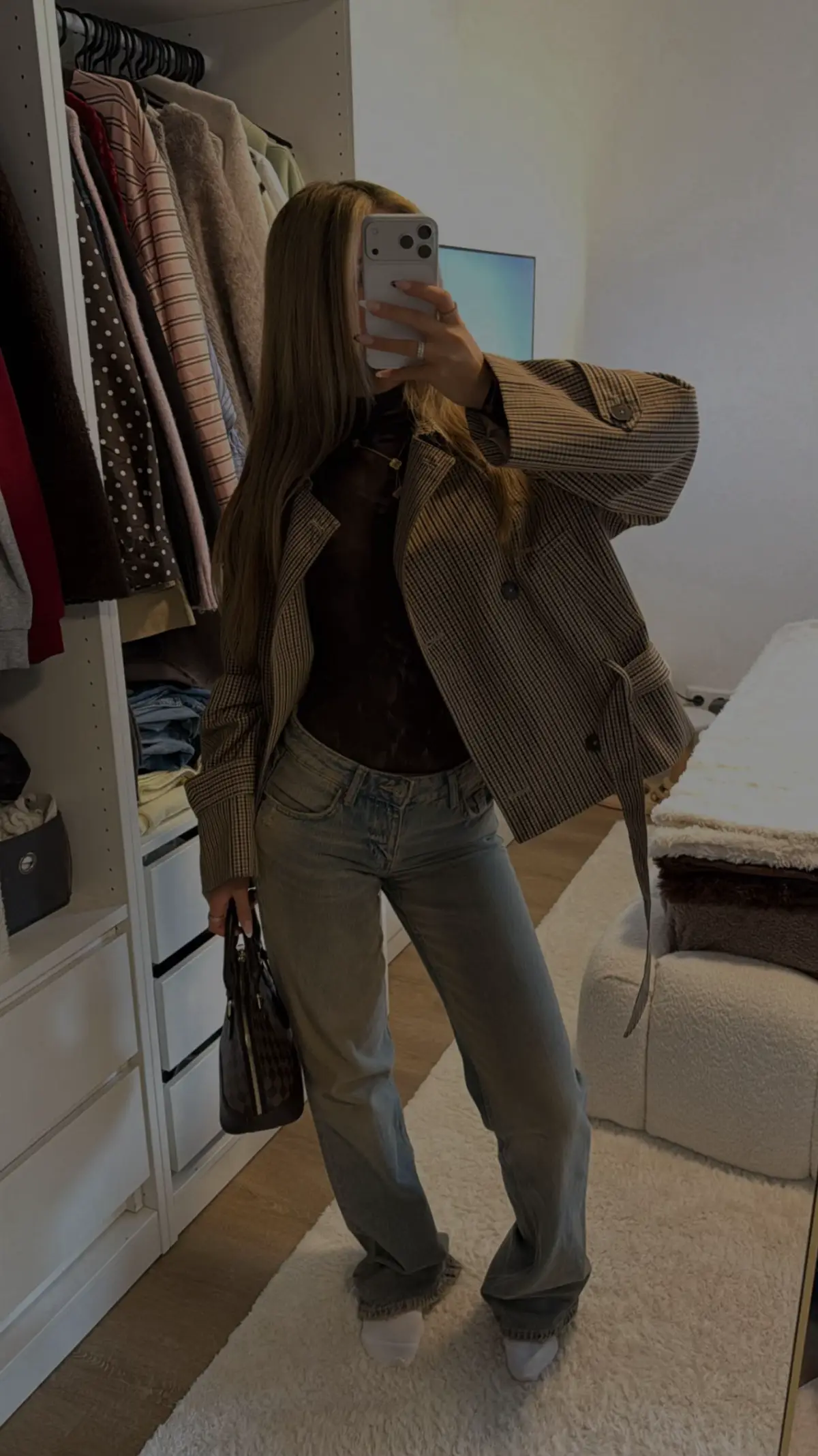 @𝑒𝓁𝓃𝒶𝓏♡