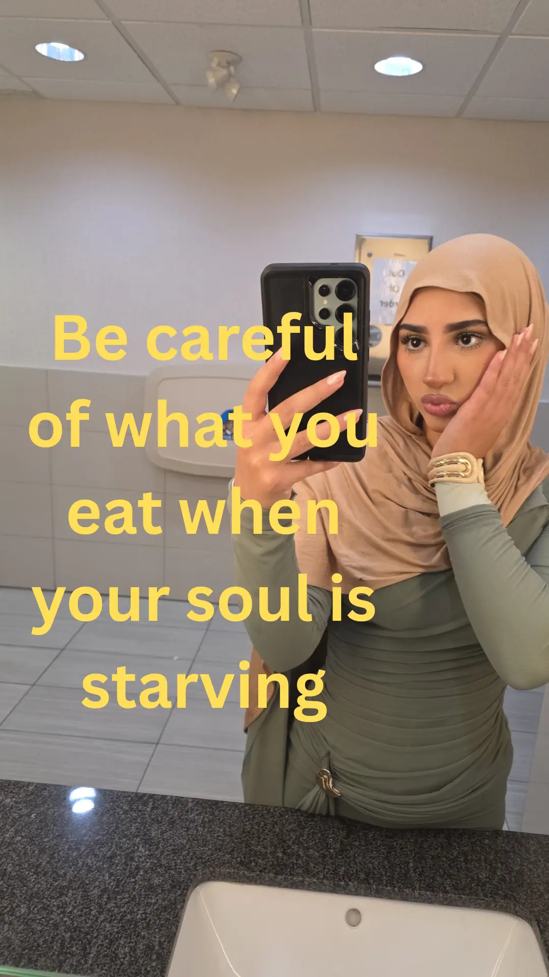 @️