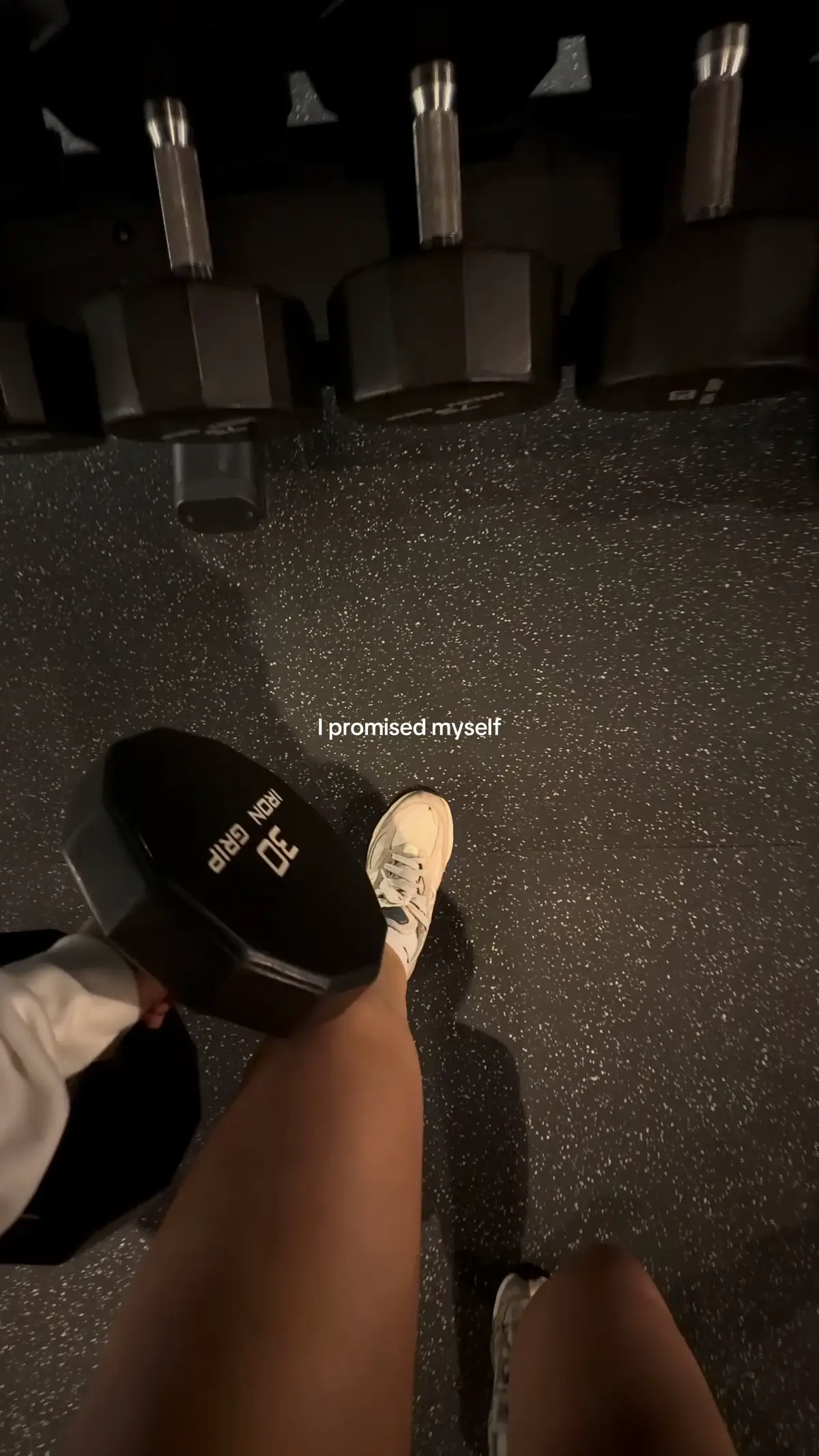@Luna