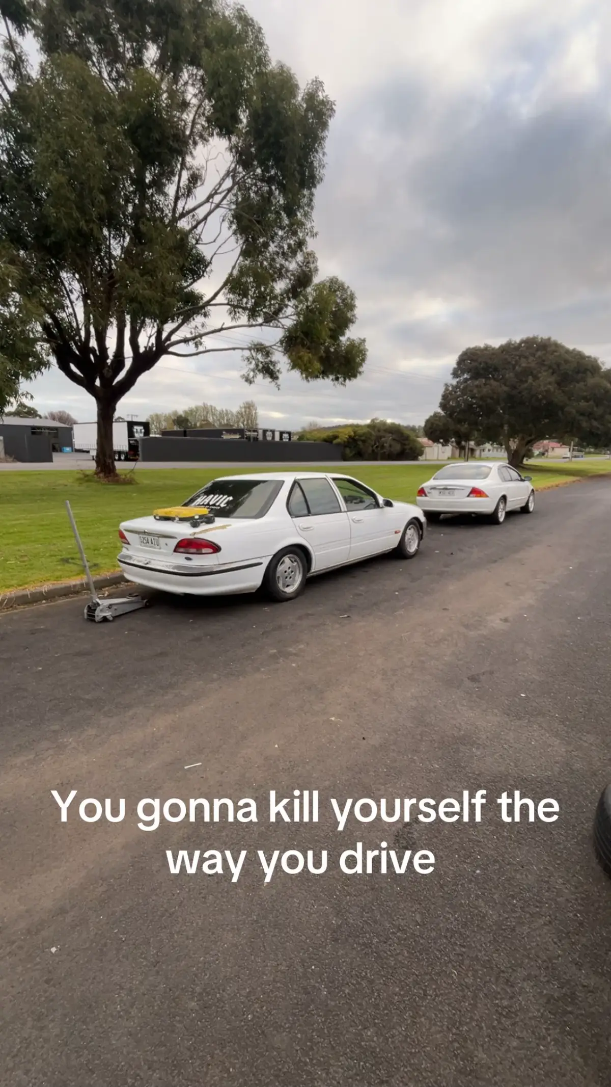 @🫥