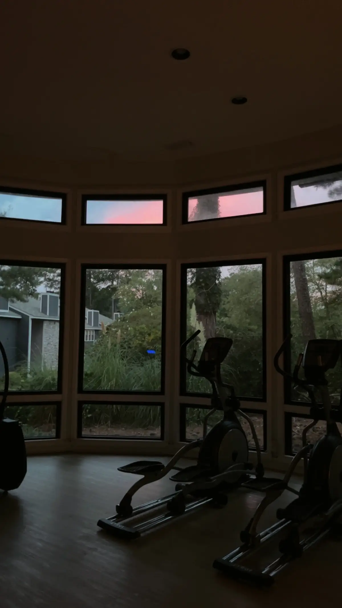 @𝐿𝑒𝑖𝑙𝑖𝑎𝑛𝑛𝑎
