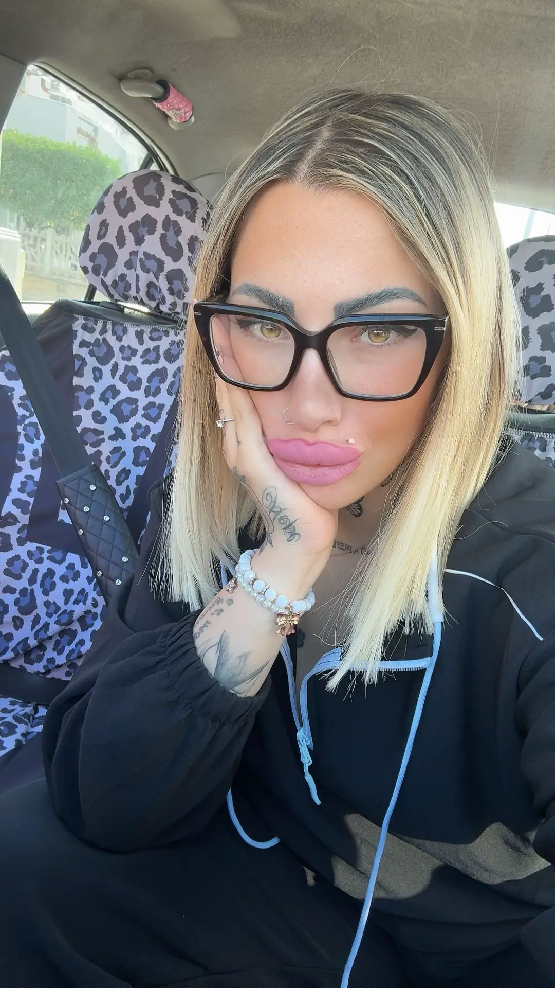 @ERIKA🖤