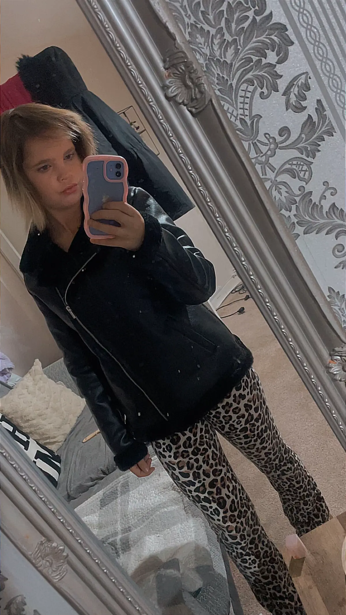 @Charlotte Watson24